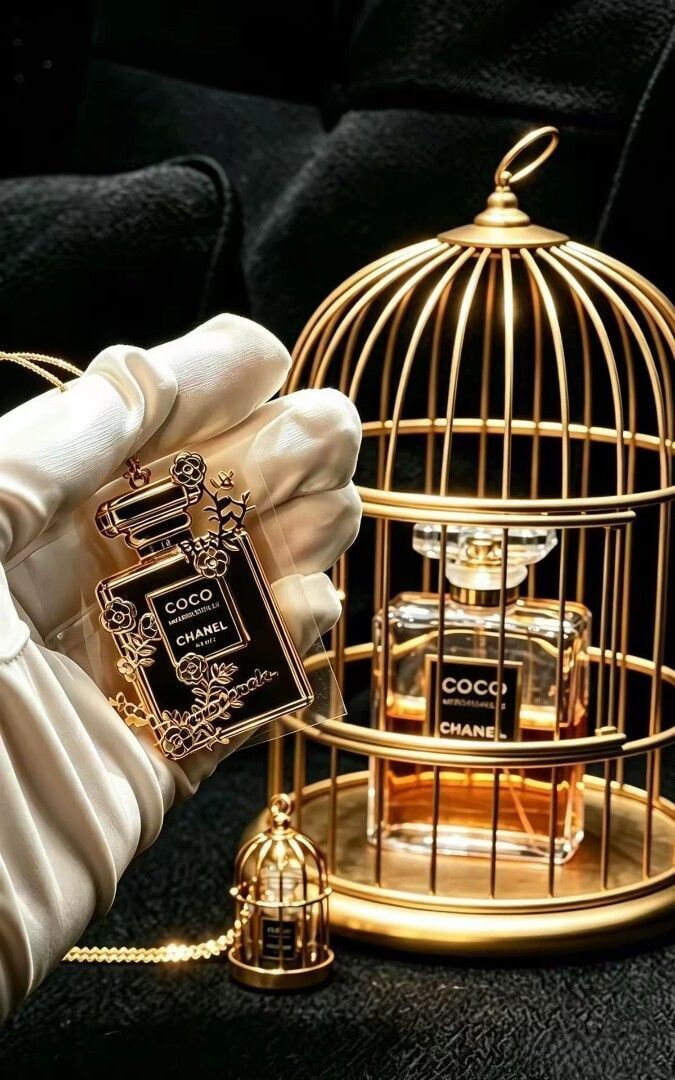 Chanel Beauty COCO MADEMOISELLE 香水瓶造型贈品金屬吊飾
