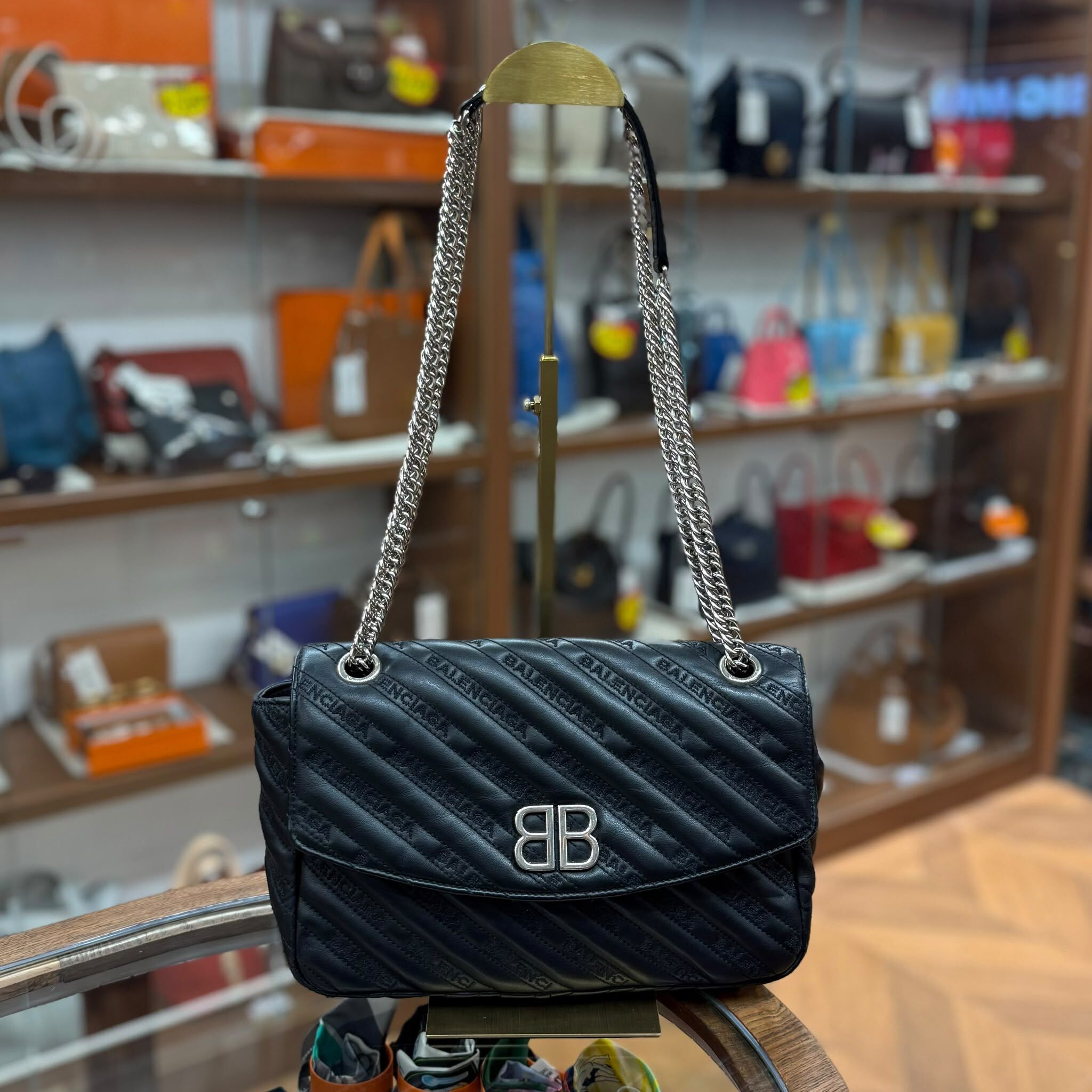 90%NEW USED  BALENCIAGA 黑色LOGO全皮銀鏈 LOCK ROUND #巴黎世家
