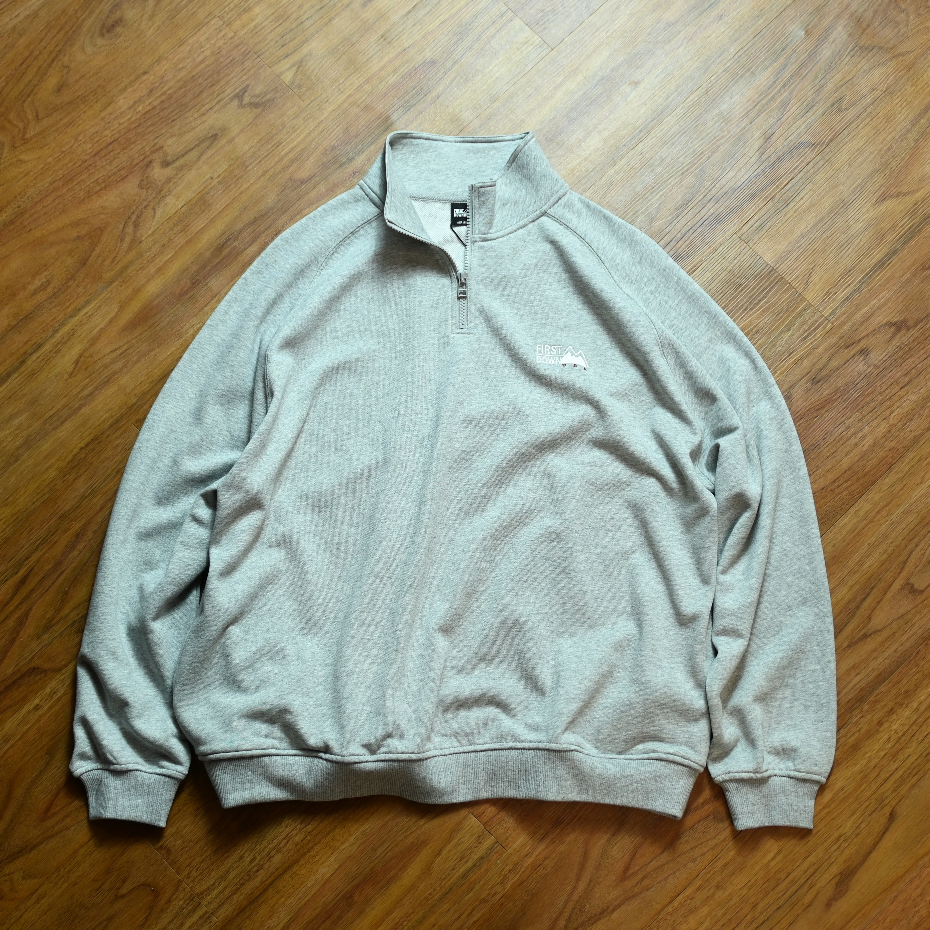 FIRST DOWN USA FIRSTLITE LOGO SWEAT HALFZIP