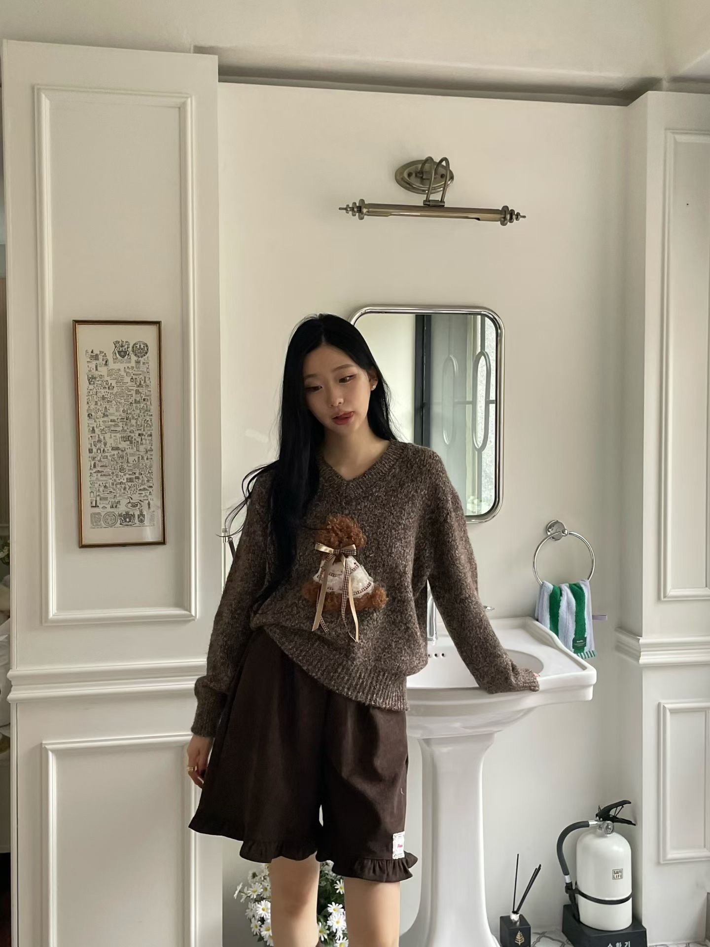 泰迪貴賓V領毛衣