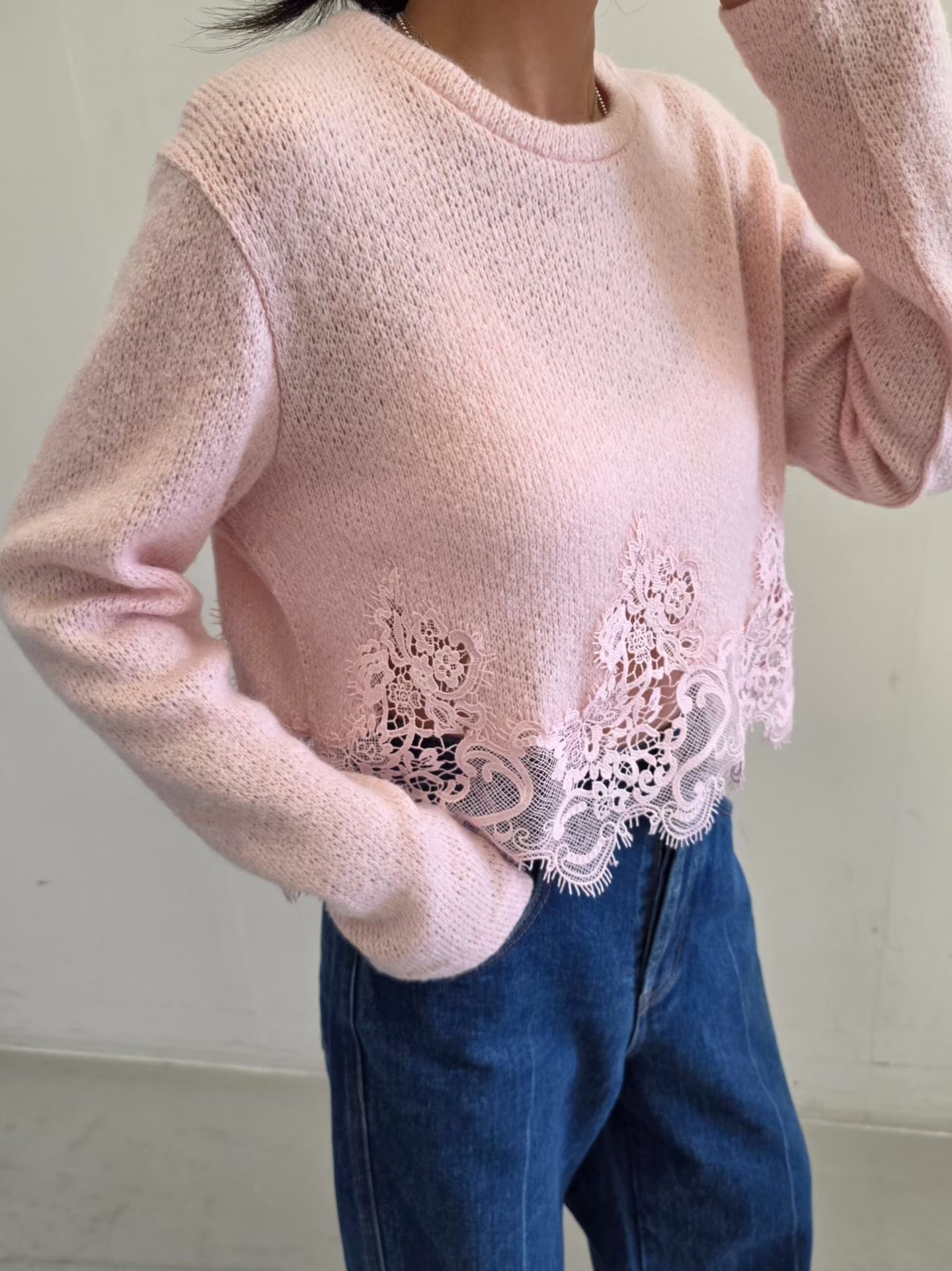 雕花蕾絲襬針織衫