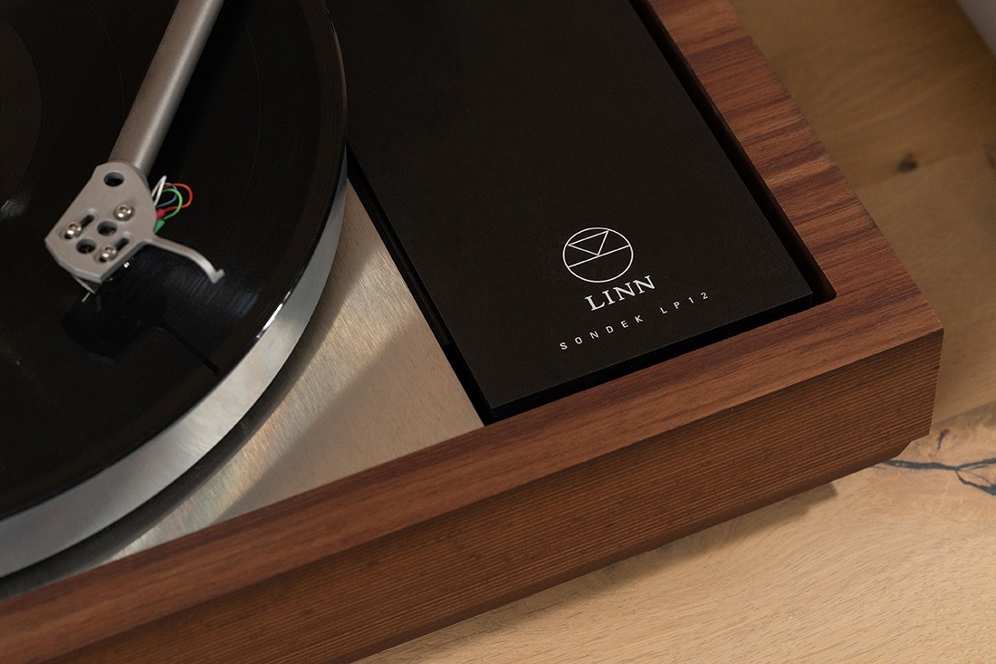 Linn Klimax LP12 配 Bedrok 底座・天然櫸木油面