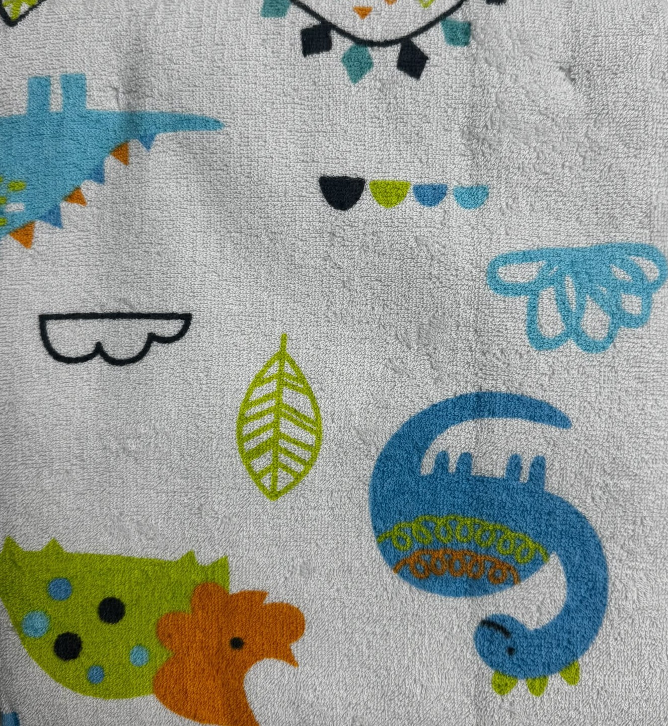 【Nishimatsuya】Dinosaur Soft Twist Cotton Kids Towel