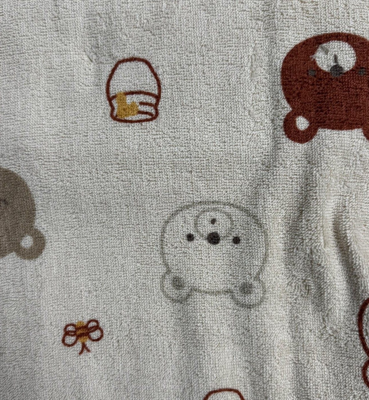 【Nishimatsuya】Honey Bear Soft Twist Cotton Kids Towel