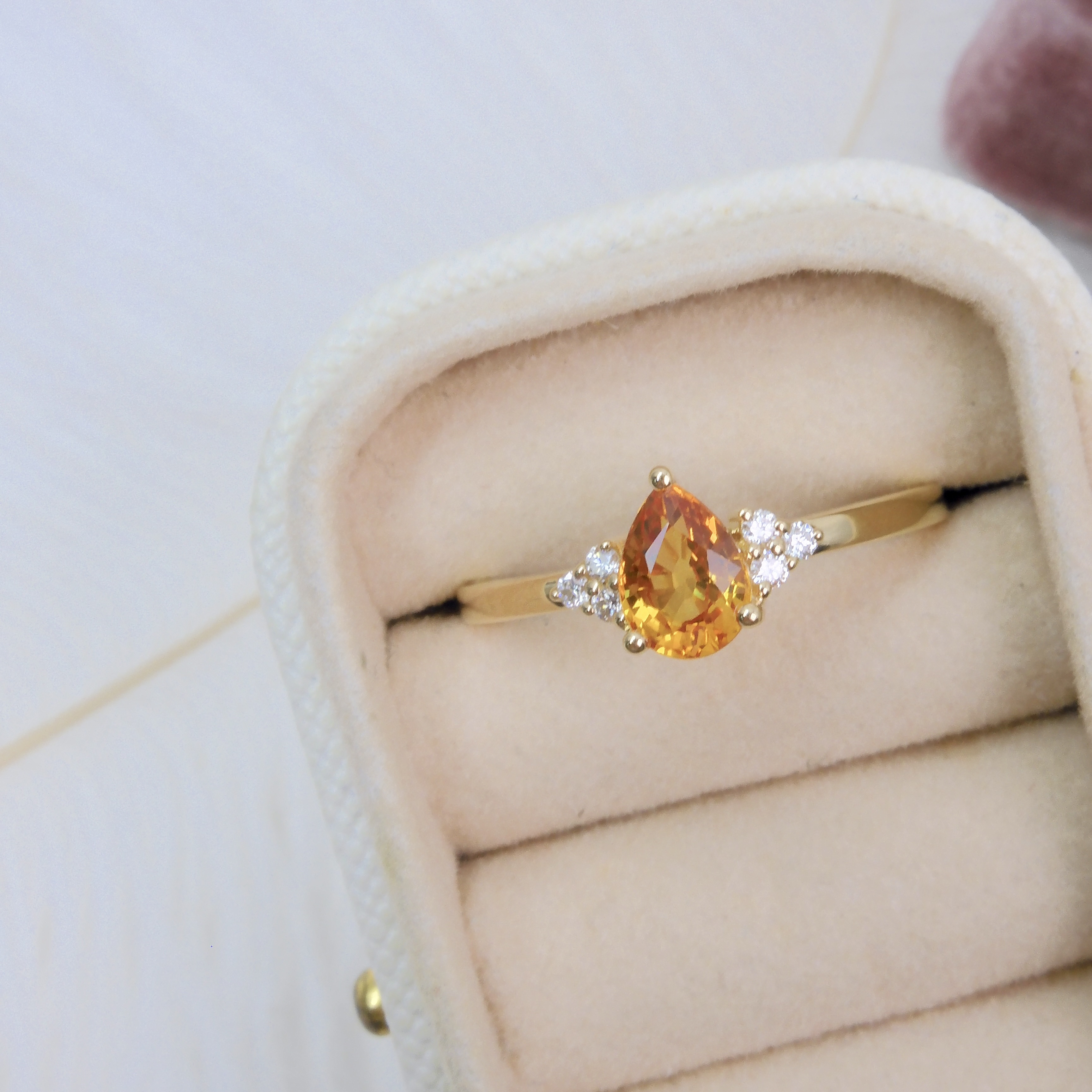 Bespoke 18K Gold 1.01ct Fancy Sapphire Ring (With Certificate)