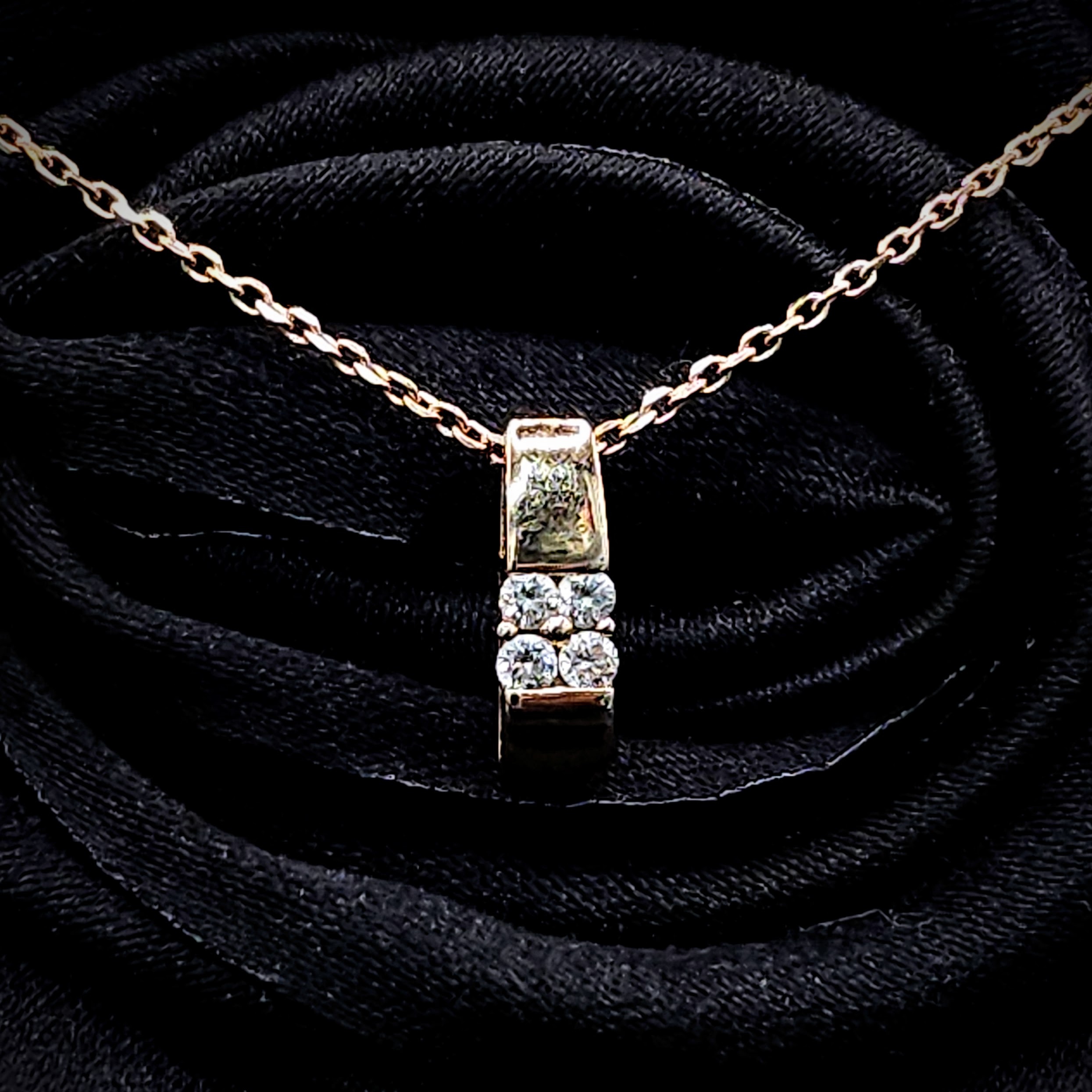18K RoSE Gold 0.08ct Diamond Pendant