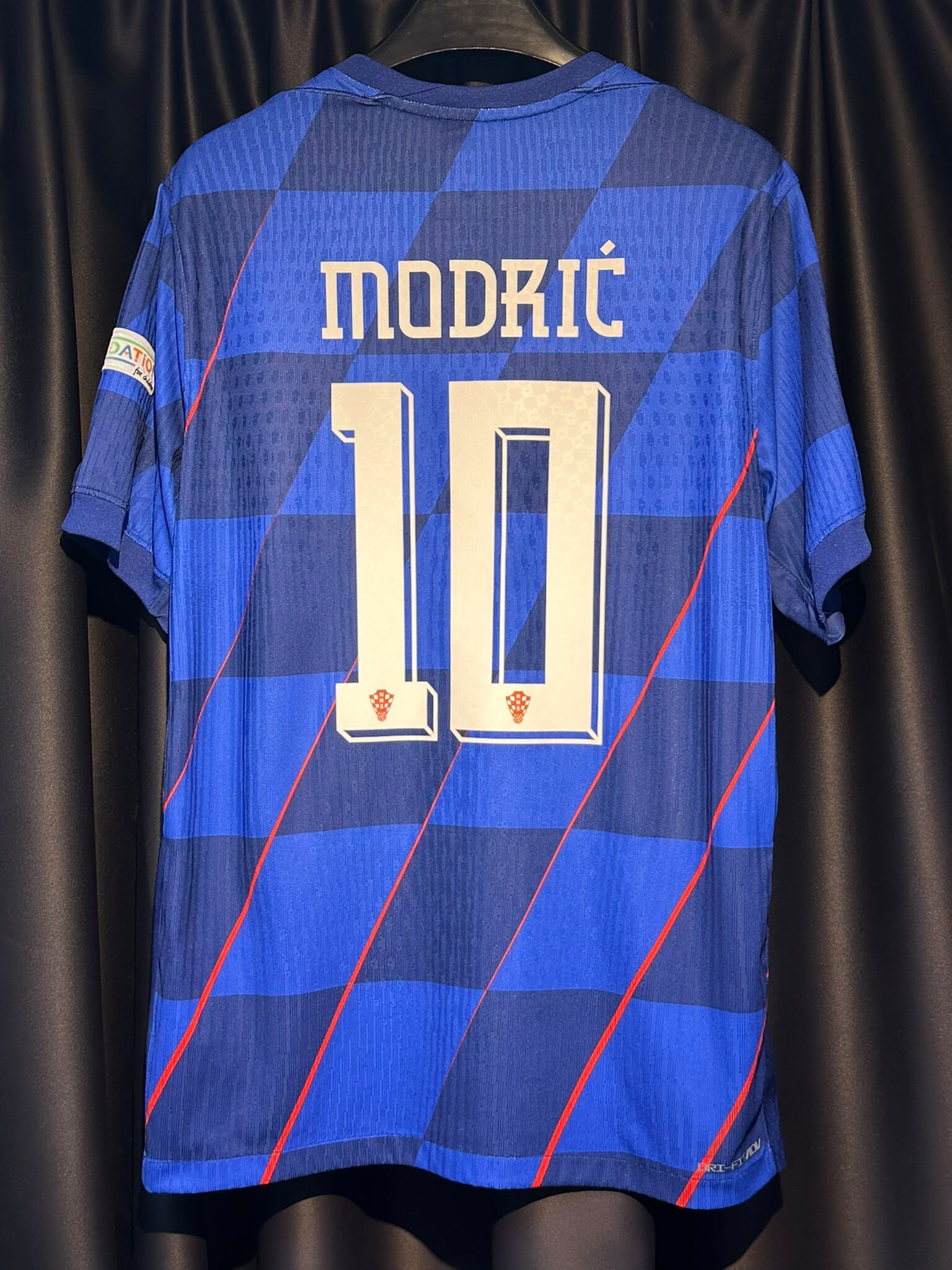 2024  克羅地亞 作客球員版 #10 MODRIC  (USED , 9/10 )