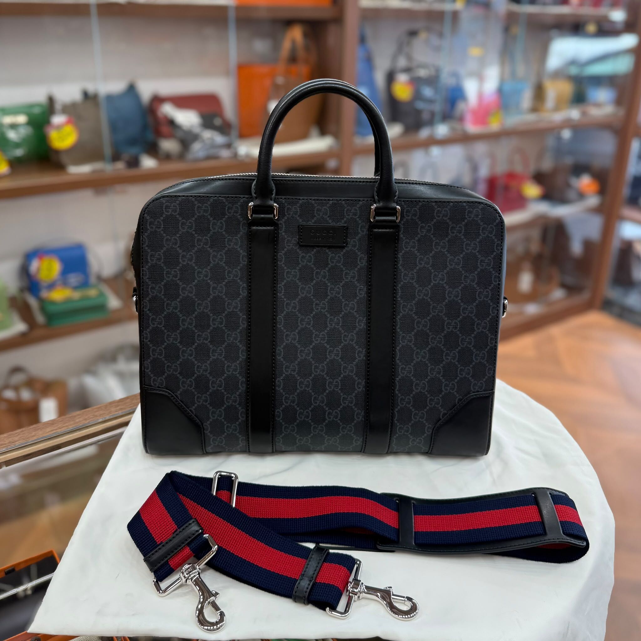 98%NEW USED GUCCI 公文包 黑灰色 GG SUPREME BRIEFCASE 474135 #電腦袋 #古馳