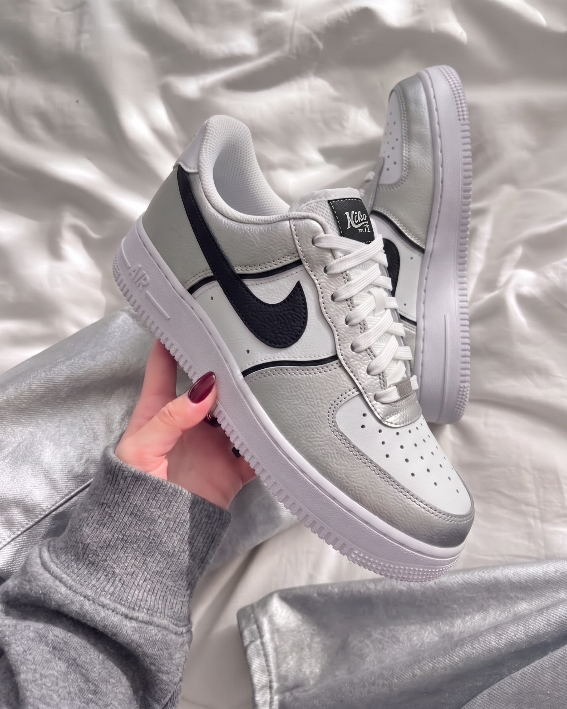 Nike Air Force 1 '07 LV8 低筒 金屬銀