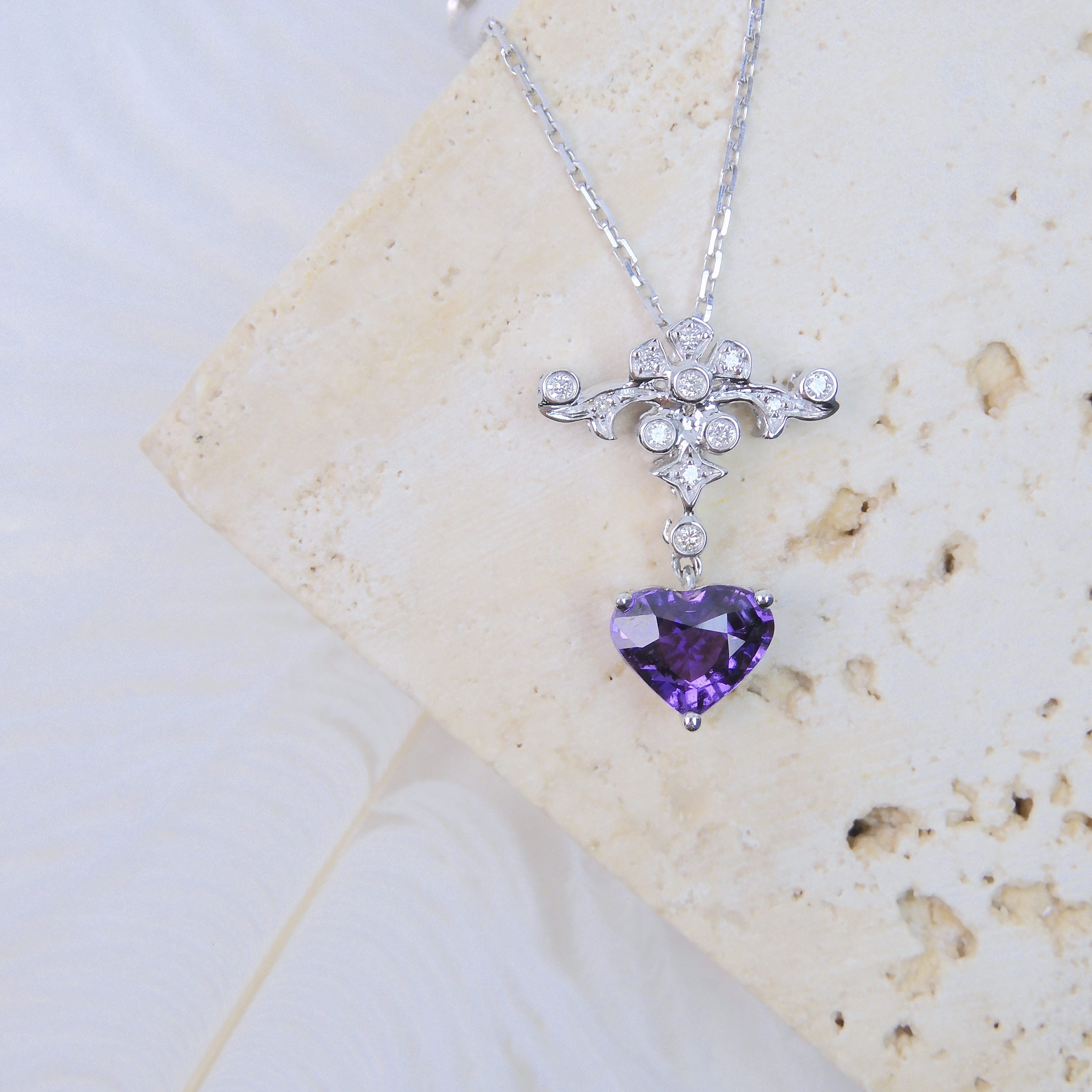 Bespoke 18K Gold 1.18ct Purple Sapphire Necklace (With Certificate)