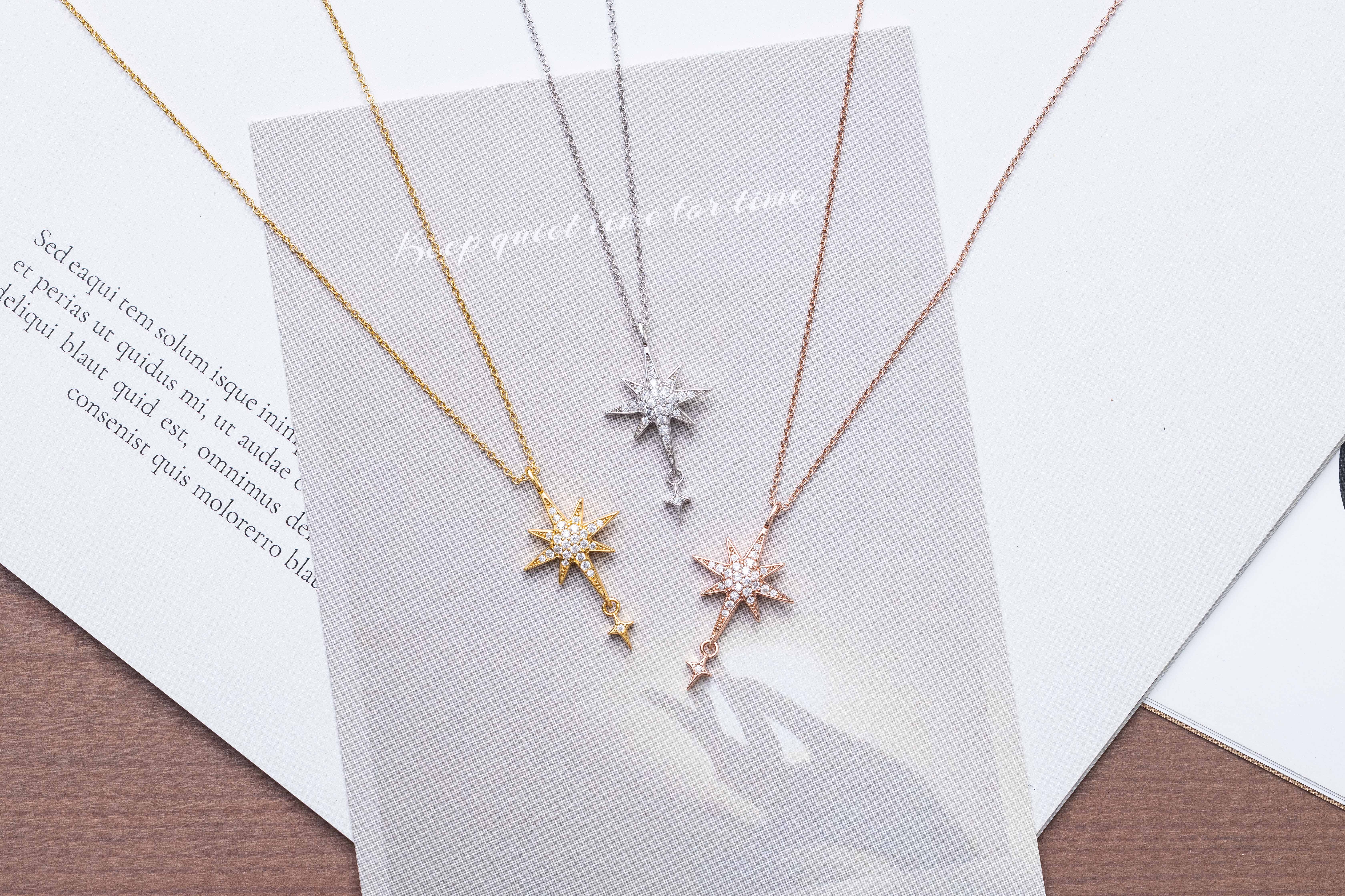 ASTRA 星芒雙星項鍊佩戴展示