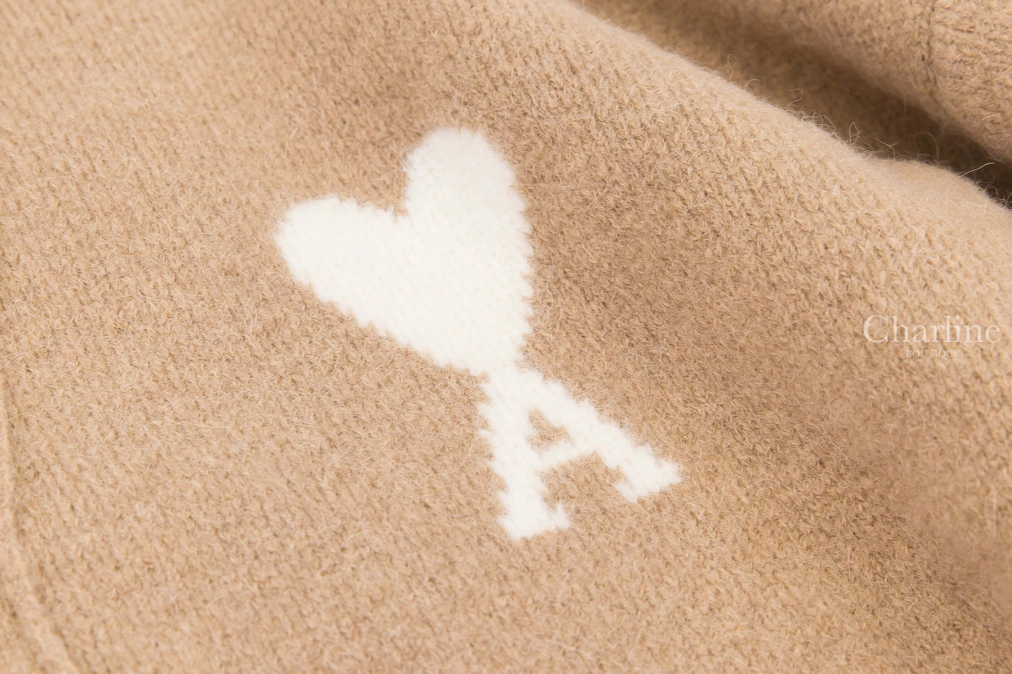 Ami Paris Ami De Coeur Cardigan 奶茶色白色愛心羊駝毛開襟長袖外套