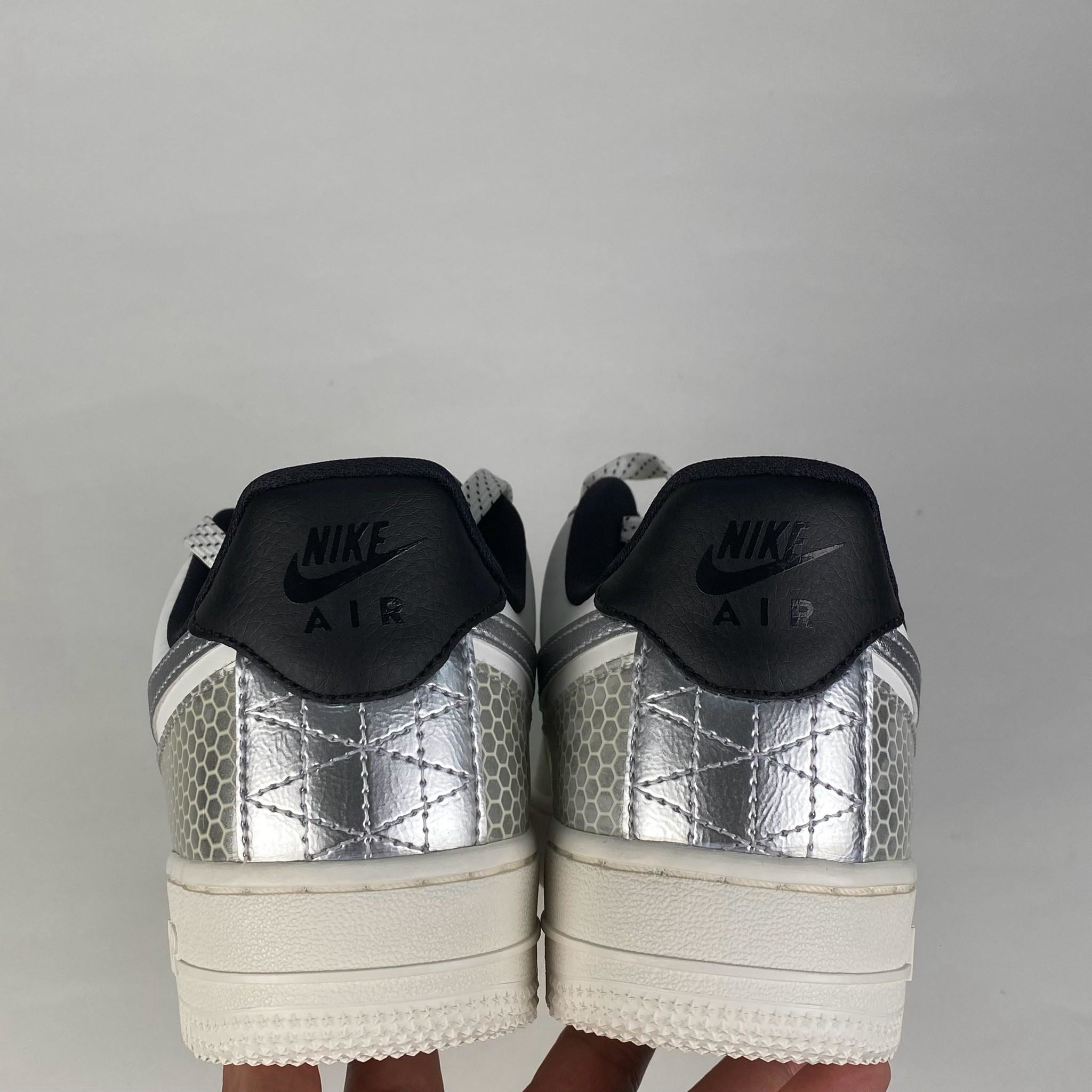 微瑕疵-左右腳鞋頭內外側中底鞋底泛黃色差 CT1992-100 W6 Nike Air Force 1 '07 SE 3M? 女款