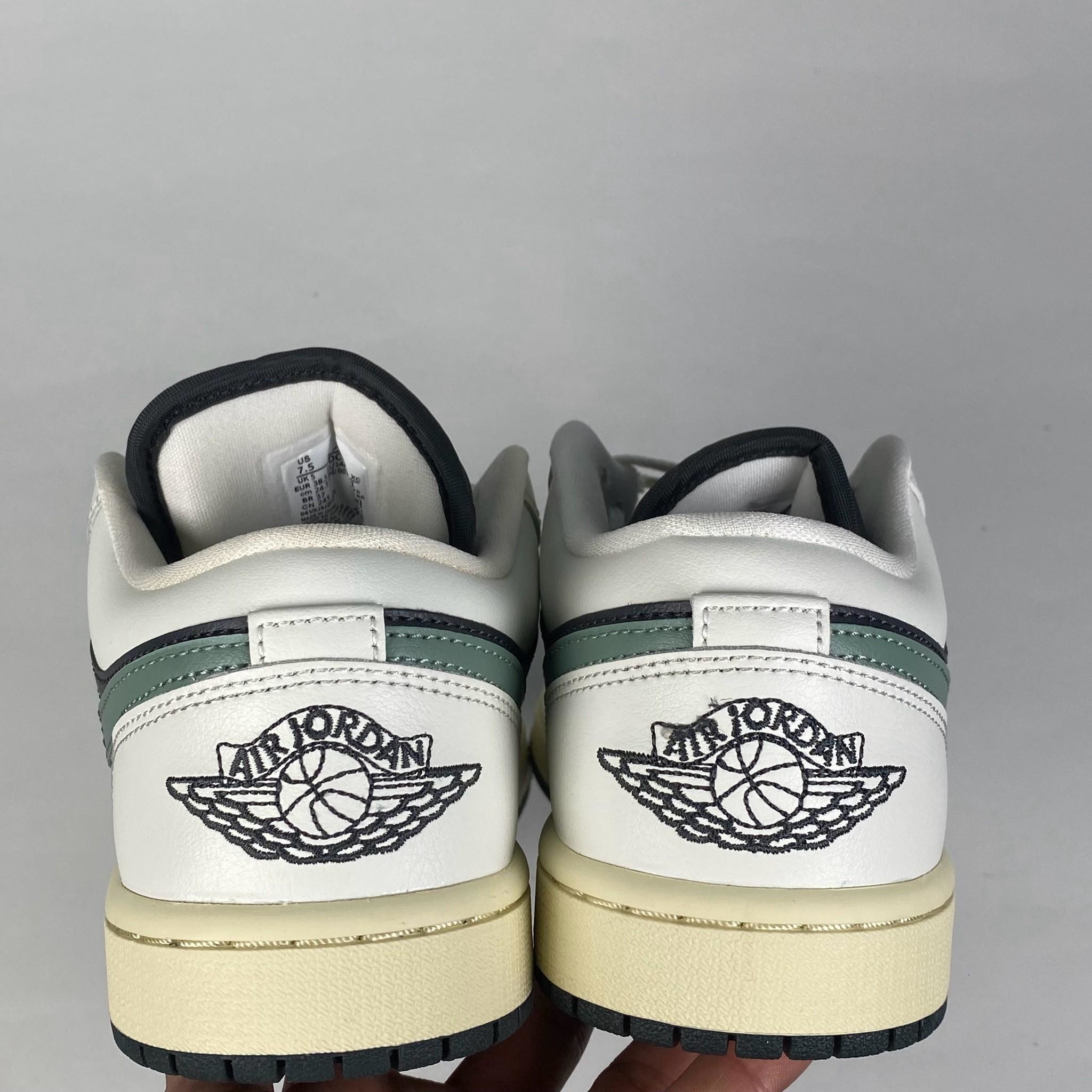 微瑕疵-左腳鞋口發黃 DC0774-001 W75 Air Jordan 1 Low "Jade Smoke" 菸草 黑綠 倒鉤平替版 休閒鞋 女鞋 男女段