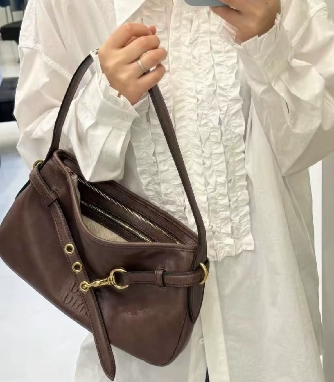 Miu Miu Aventure East-West Leather Bag 棕色橫版皮革手袋單肩袋