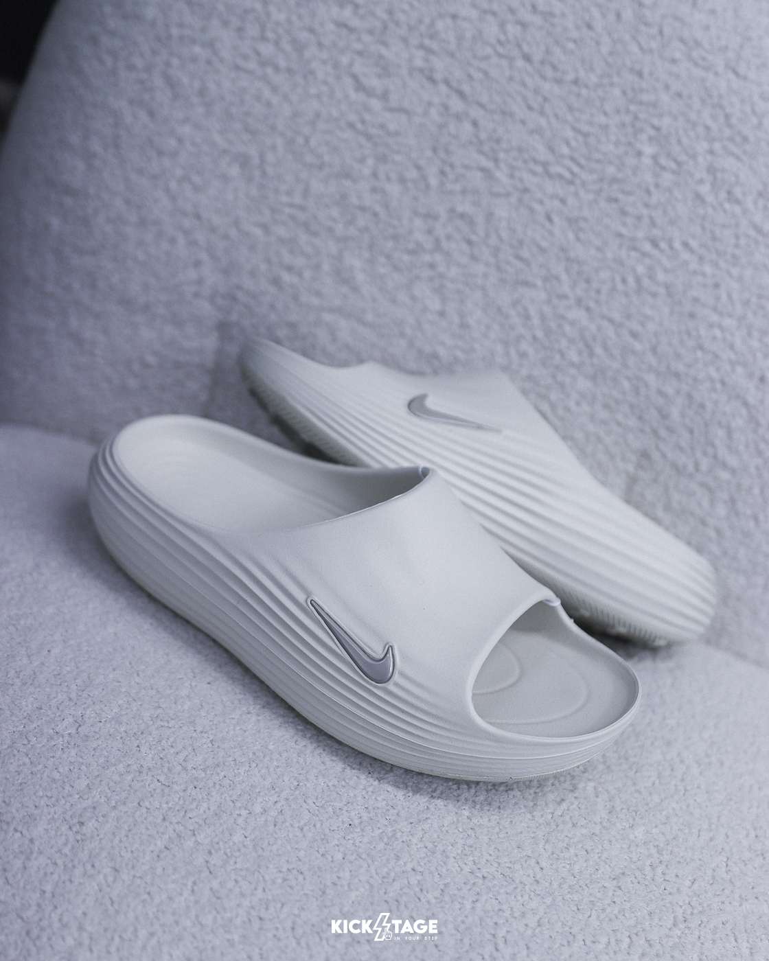 女鞋 NIKE W REACTX REJUVEN8 SLIDE 米杏 立體LOGO Q彈 軟底 防水 拖鞋【HV4484-003】