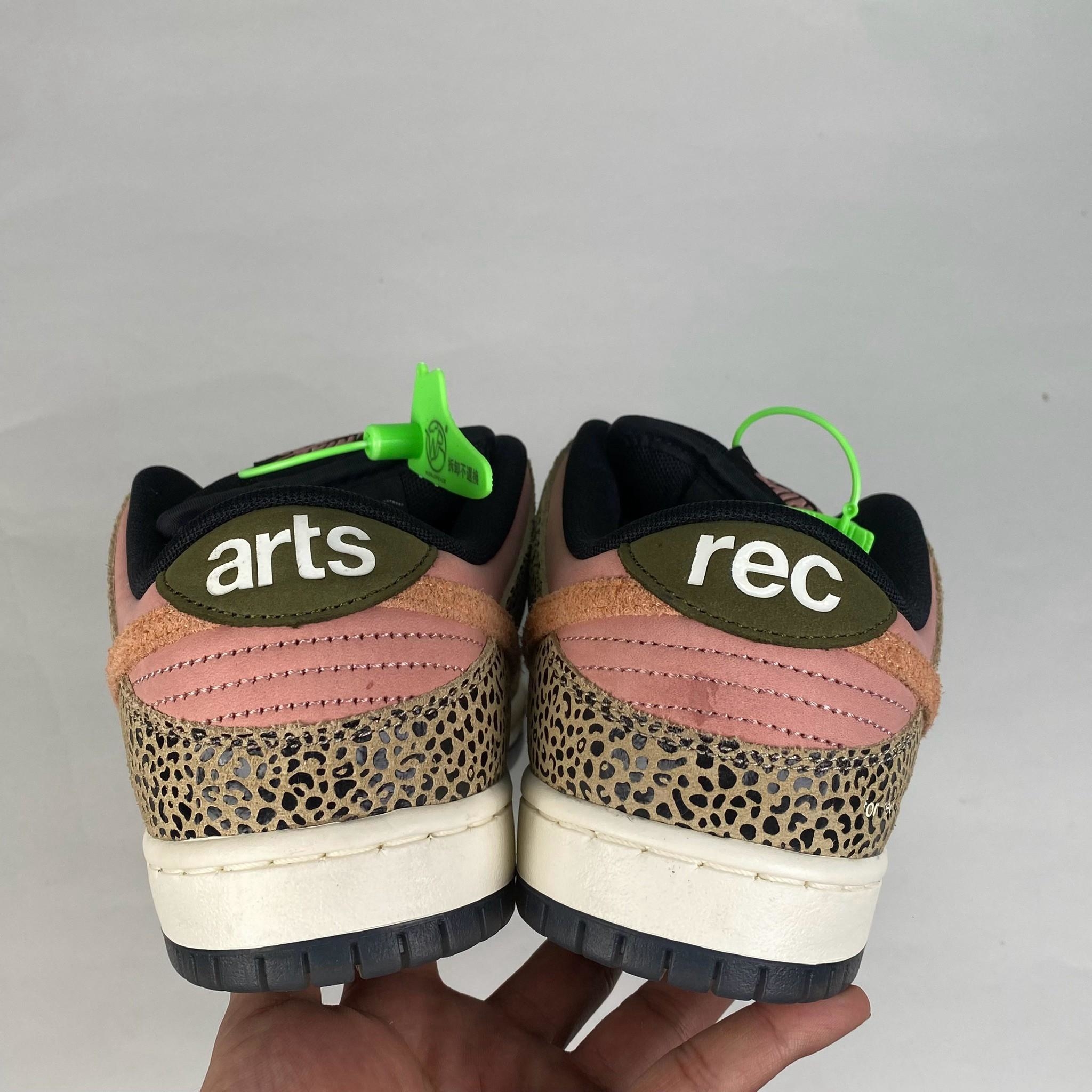 微瑕疵-鞋盒退色 左腳內側後刮痕右腳鞋頭擦傷 IH3211-200 M7 Arts-Rec x Nike Dunk SB Low "For Recreational Use" 聯名款