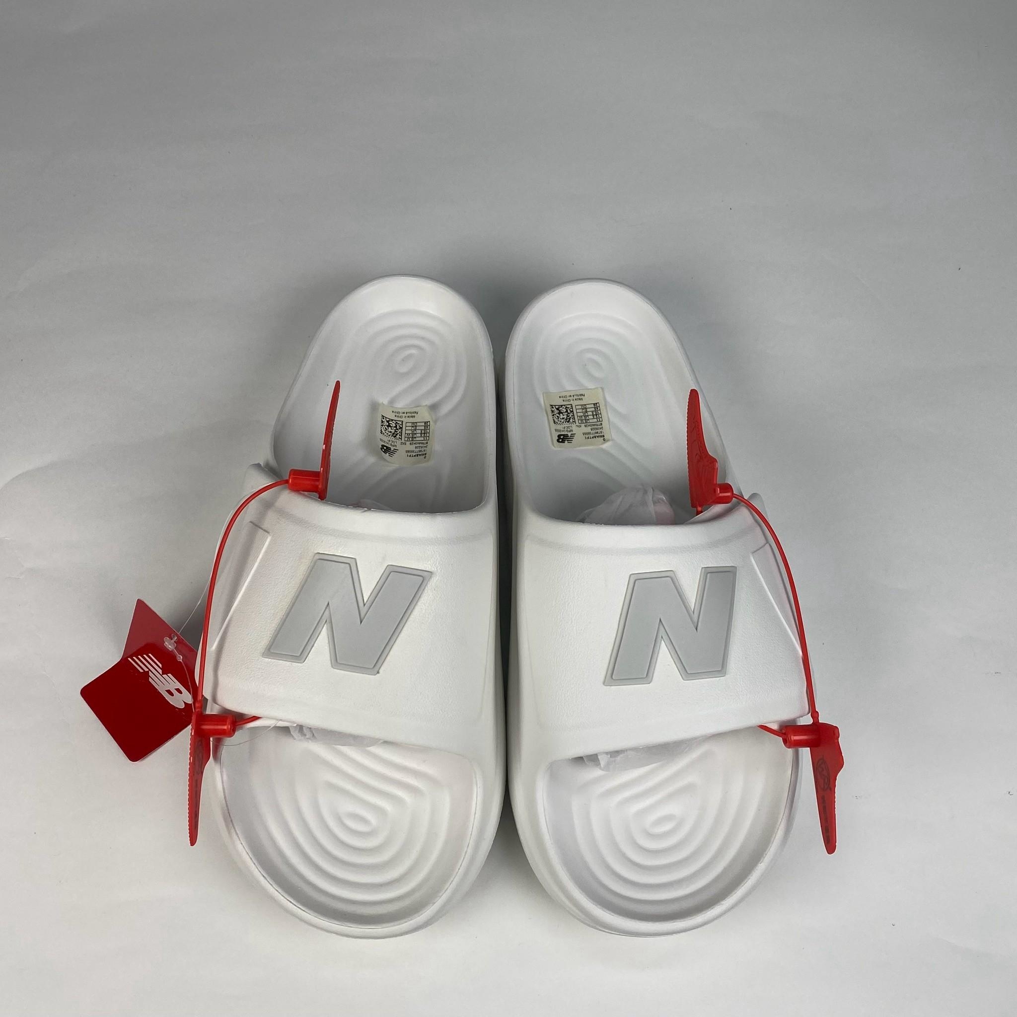 微瑕疵-右腳內側刮痕左右腳背發黃 SMASPTF1 M11 New Balance 202XA Velcro Slide "White" 涼拖鞋 男鞋 白