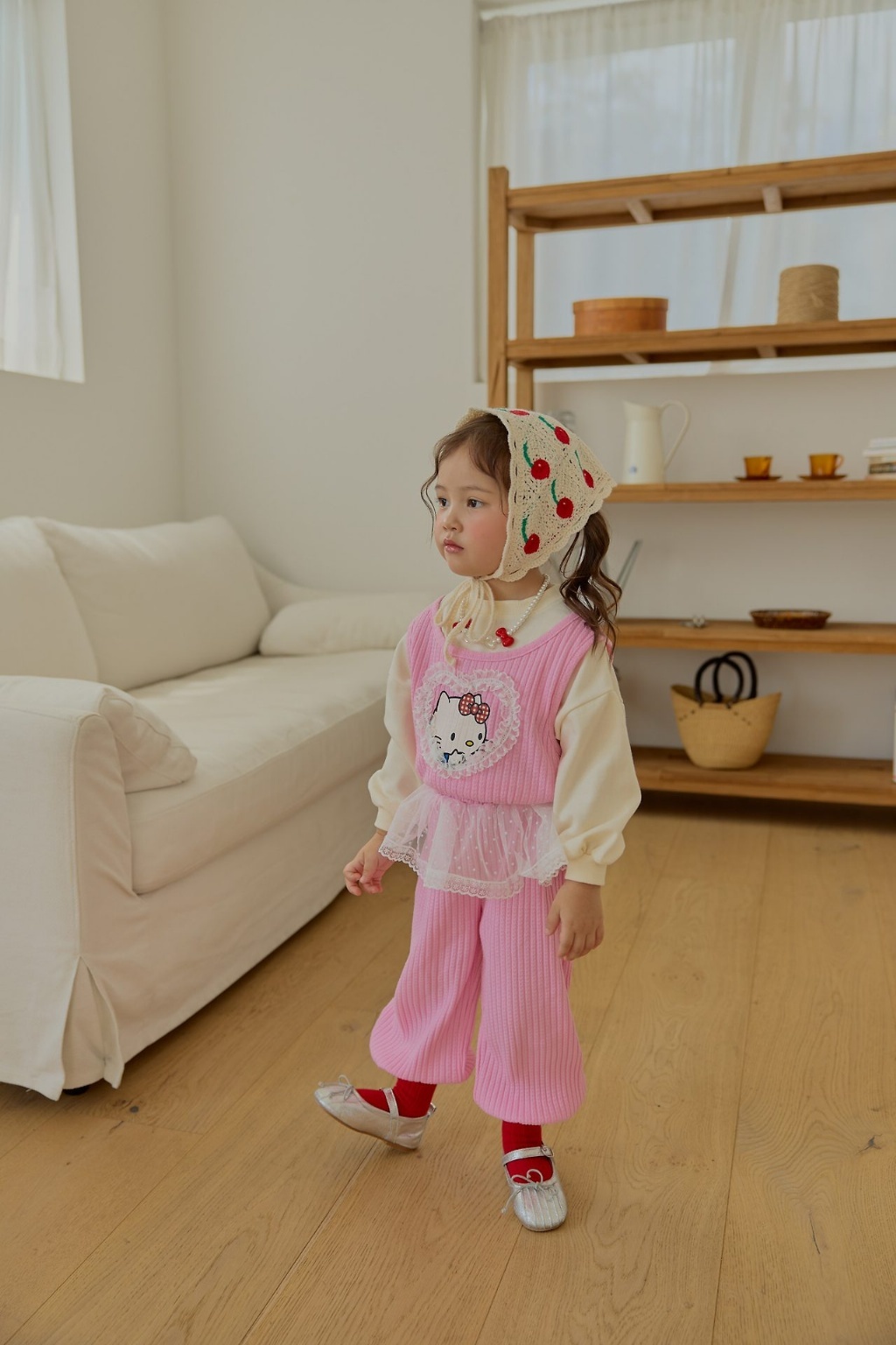 正韓秋sera 兩色貓貓蕾絲愛心上衣