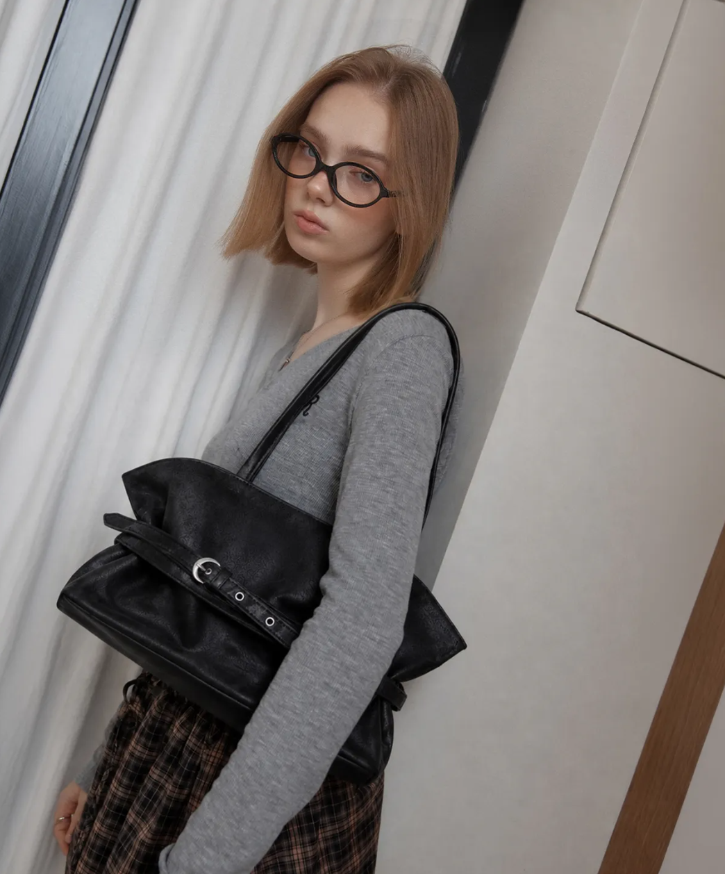 韓國代購｜雙面設計！LETERIE MELLOW REVERSIBLE BELT TOTE BAG  (8 Colours)