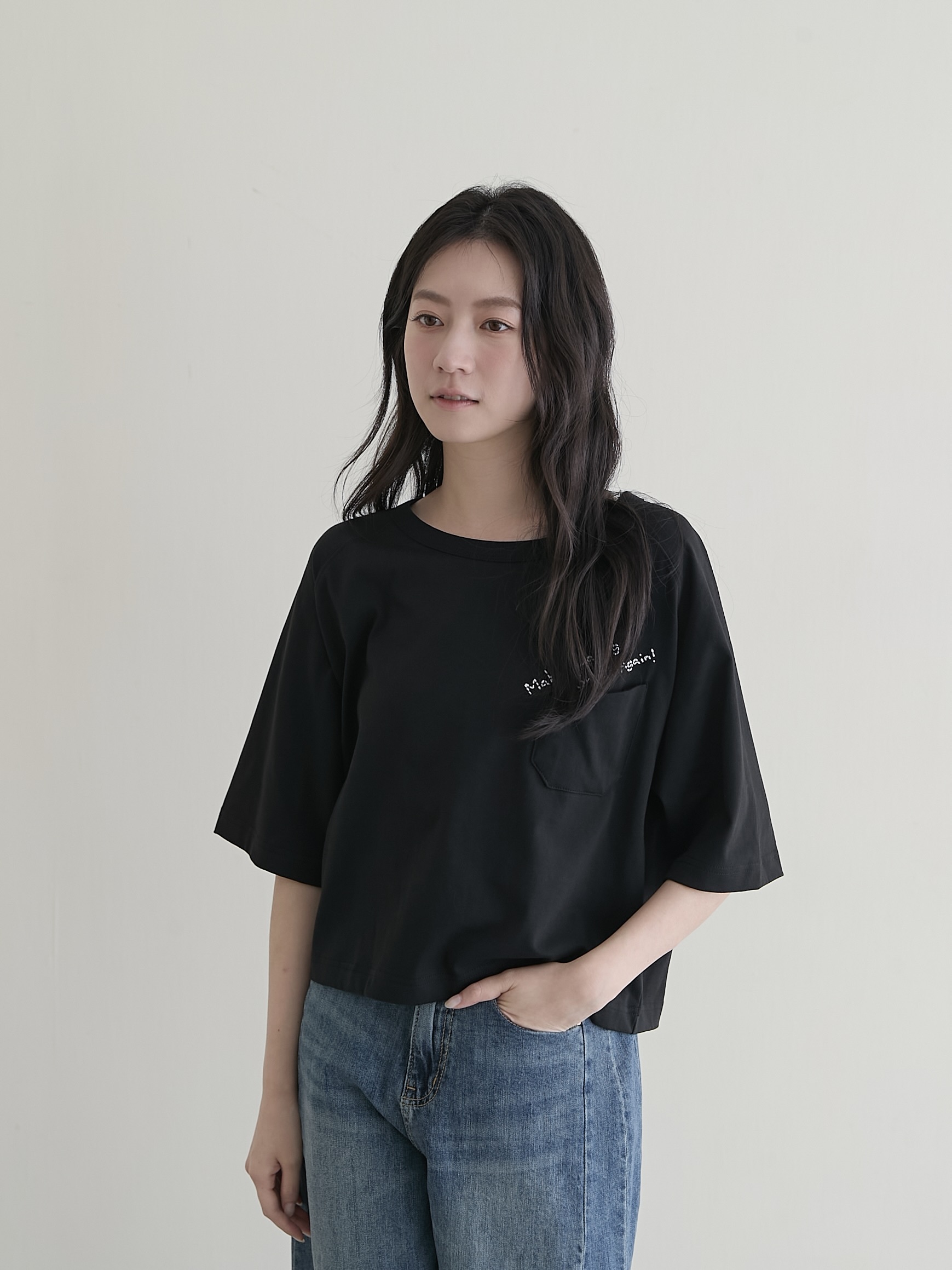 繡字百搭口袋短TEE