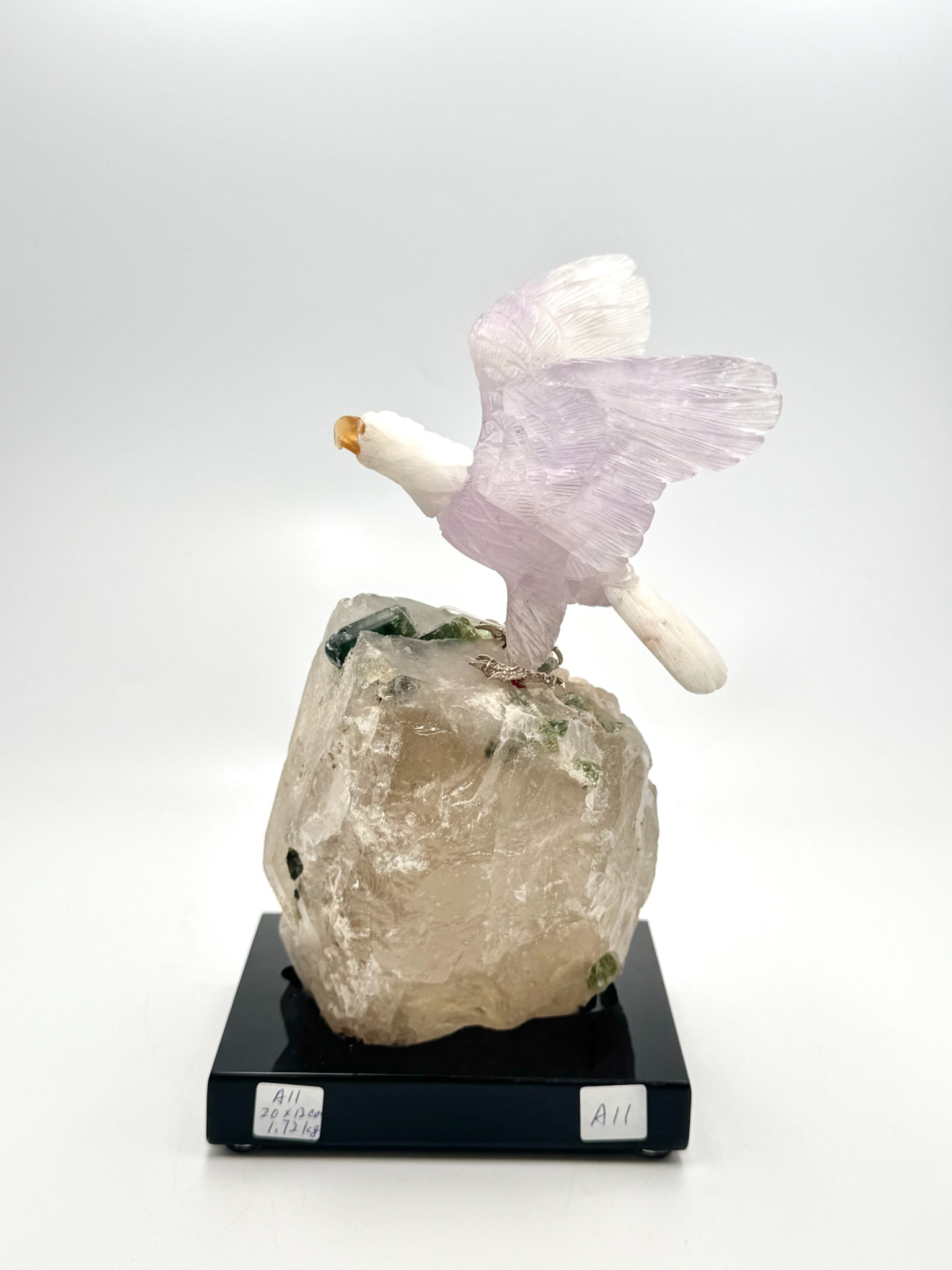FD011 A11 巴西天然寶石手雕靈鳥 × 原礦共生藝術擺件 20x12cm 1.72kg
