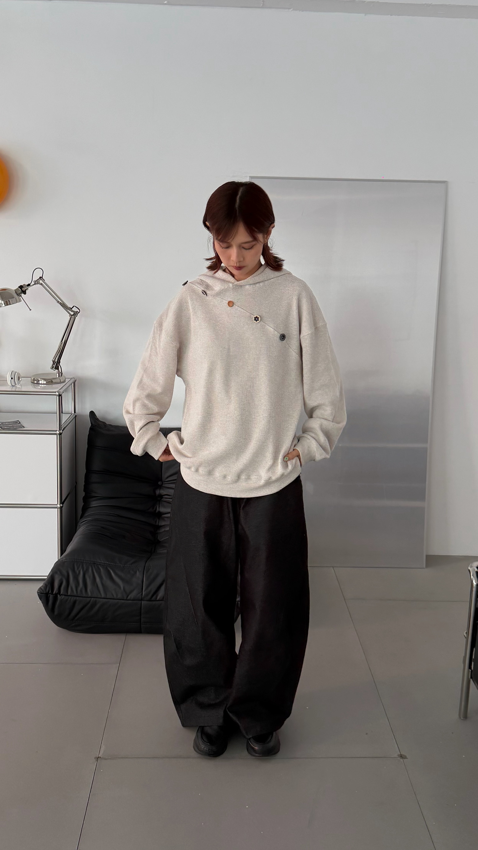 華夫格鈕扣造型帽Tee