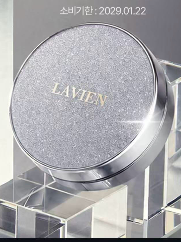 LV24 Radiance Essence Cushion 限量版極潤光感精華氣墊粉餅
