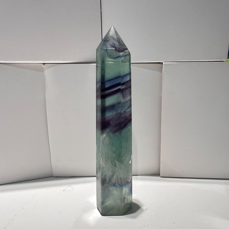 HKAG1001-018 稀有-高透羽毛千層螢石柱11.5cm (A18)