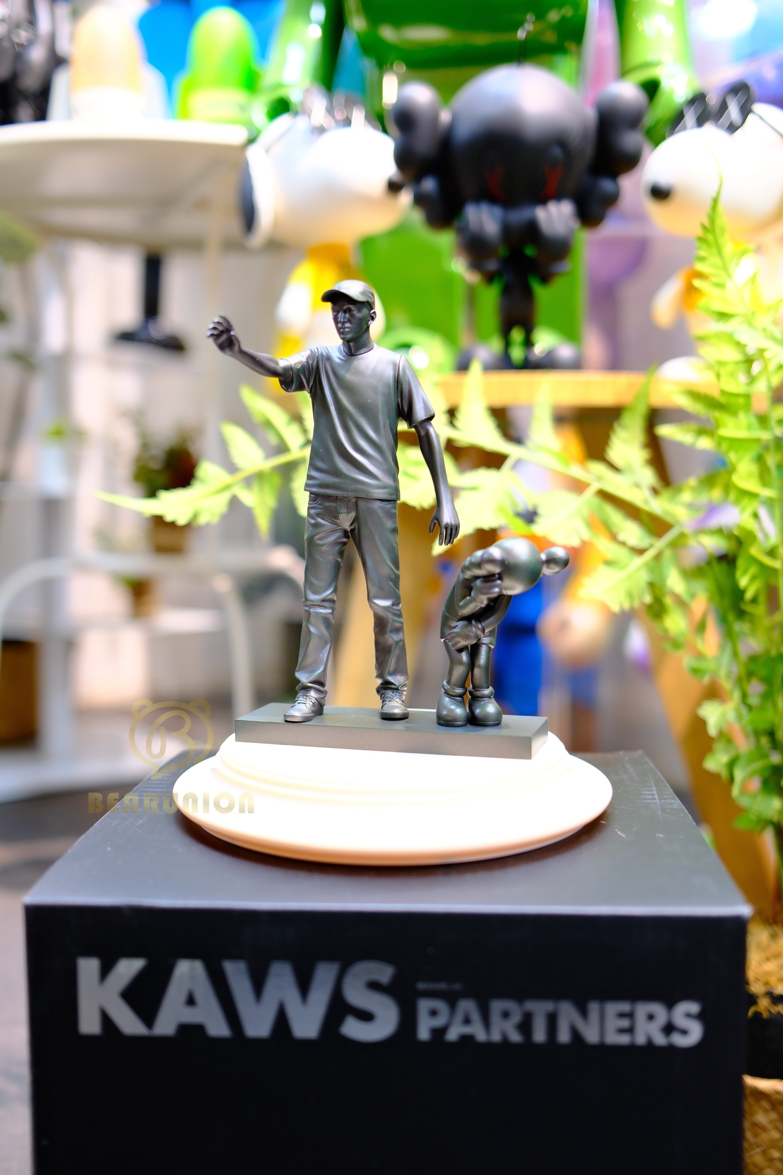 🥇現貨🥇 KAWS Partners Vinyl Figure
