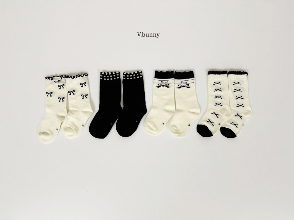 正韓冬Vbunny 黑白系蝴蝶結襪(四入)