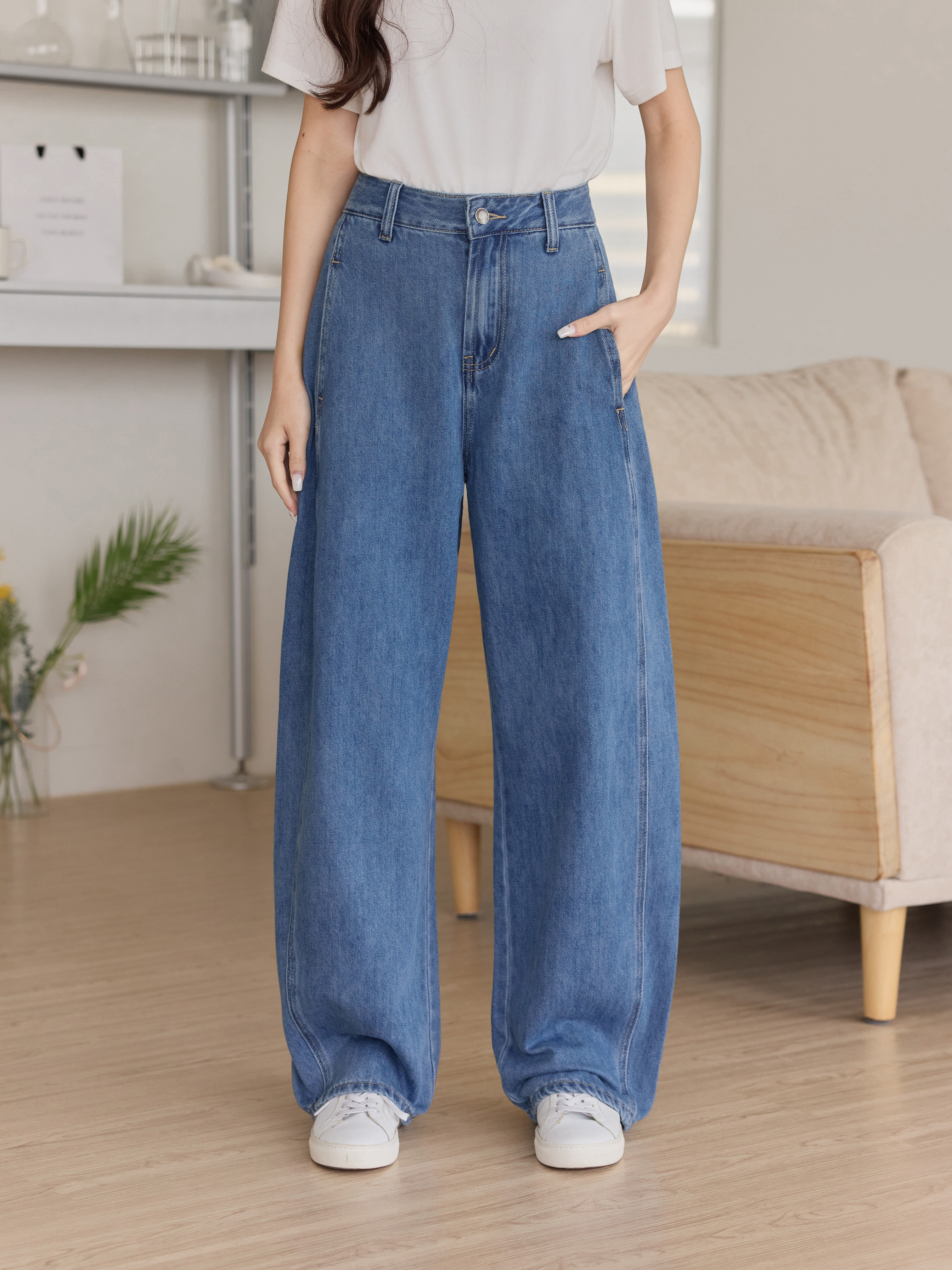 Figure-Flattering Slim Fit 2-Piece Set: Custom -5kg Effect Figure-Flattering Ultra Leg-Lengthening Curved-Leg Pants ×1 + Custom Skin-Friendly Logo Tag Short-Sleeve Knit Top ×1 (Save NT$140)