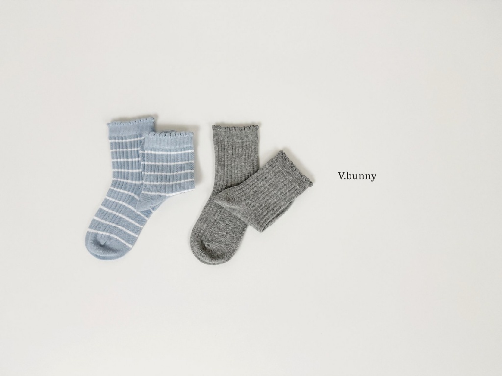 正韓冬Vbunny 灰藍波點蝴蝶結襪(四入)