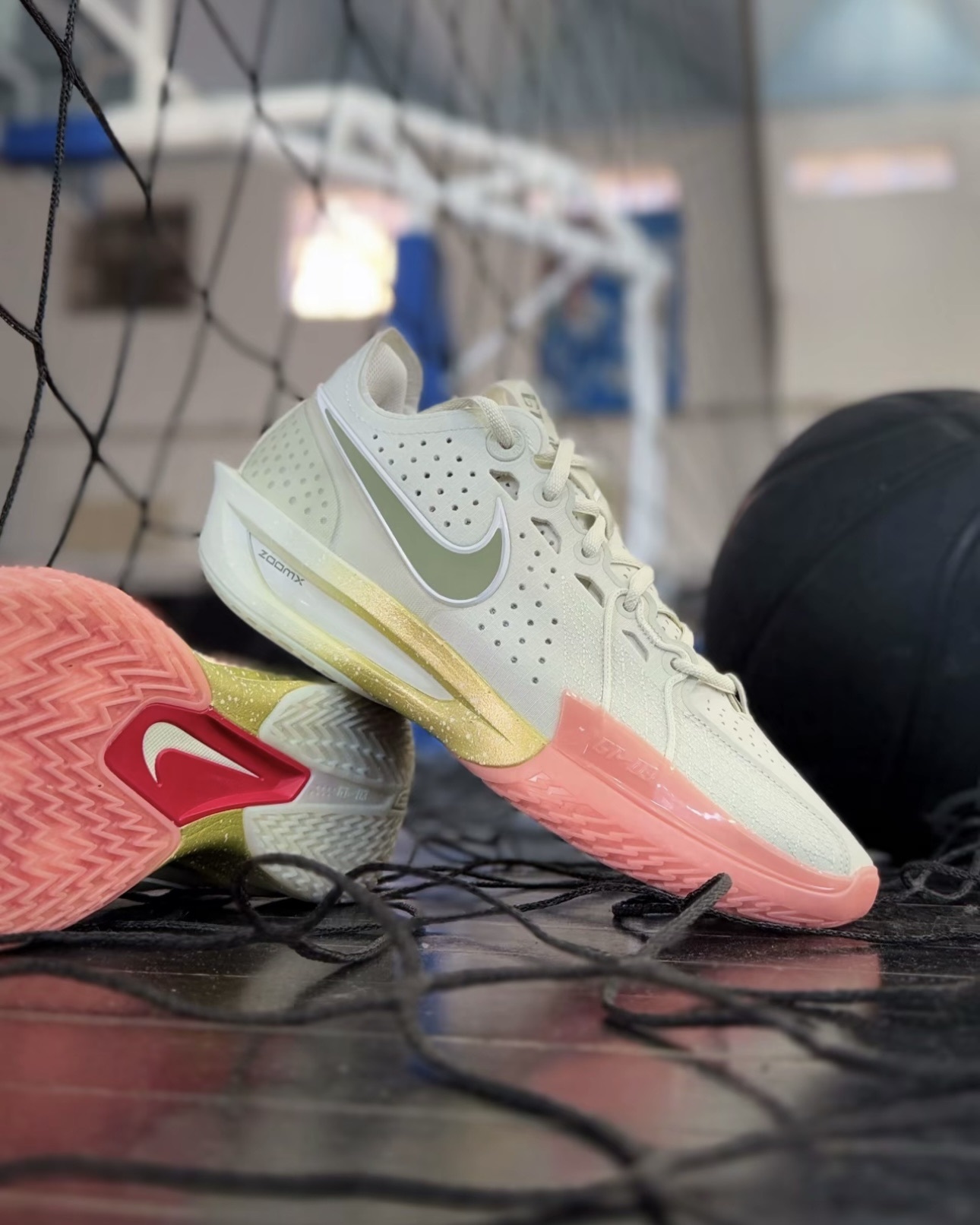 [代購商品售出無退換] 男鞋 NIKE ZOOM GT CUT 3 'Our Holiday' 米金 粉橘 聖誕節 實戰鞋 緩震 籃球鞋【DV2918-005】GTCut3 GTCUT
