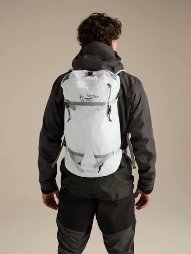 Arcteryx Alpha SL 30 Backpack White Light