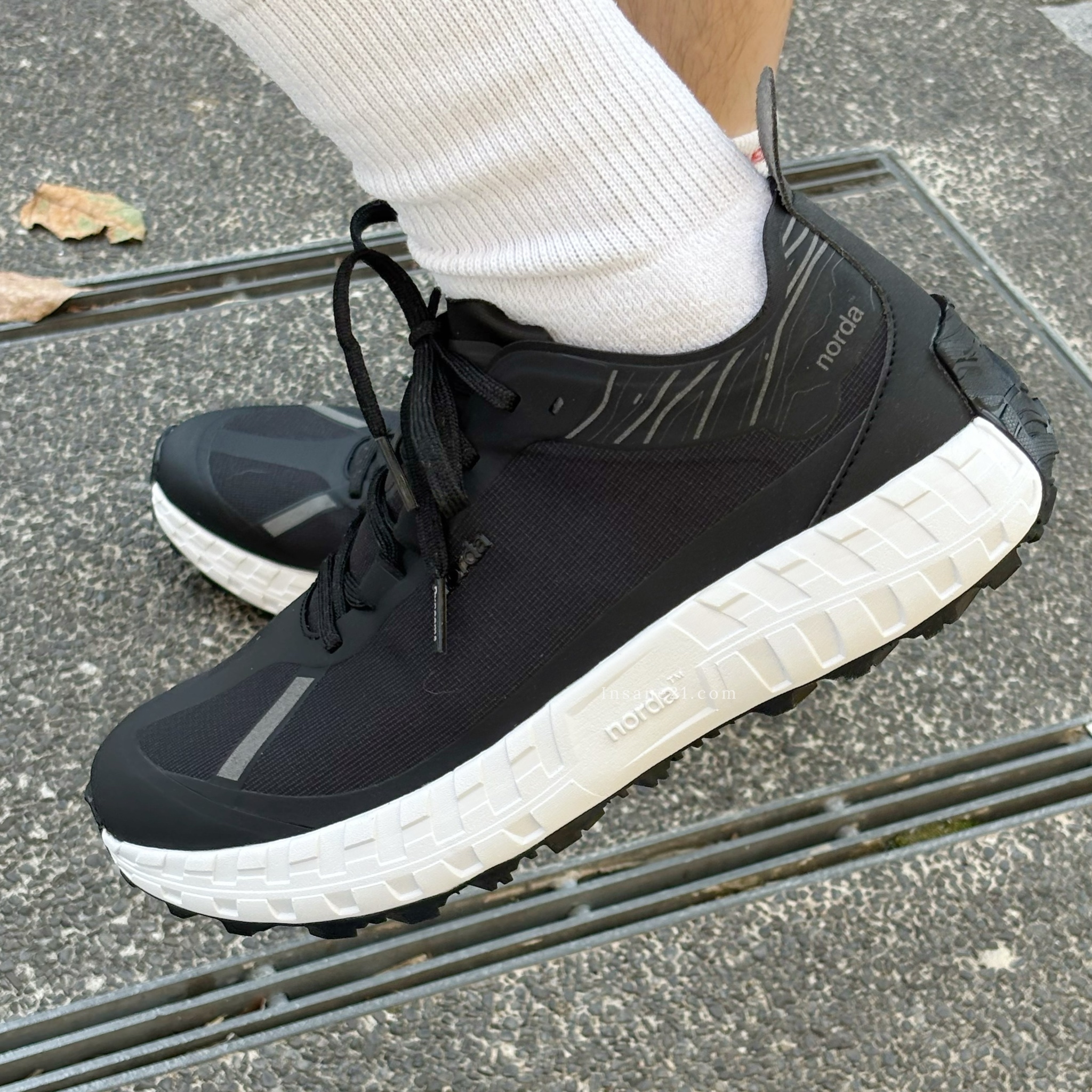 NORDA RUN 黑白 極耐磨 緩震 越野跑鞋 輕盈 反光 男鞋 001AM-BLK