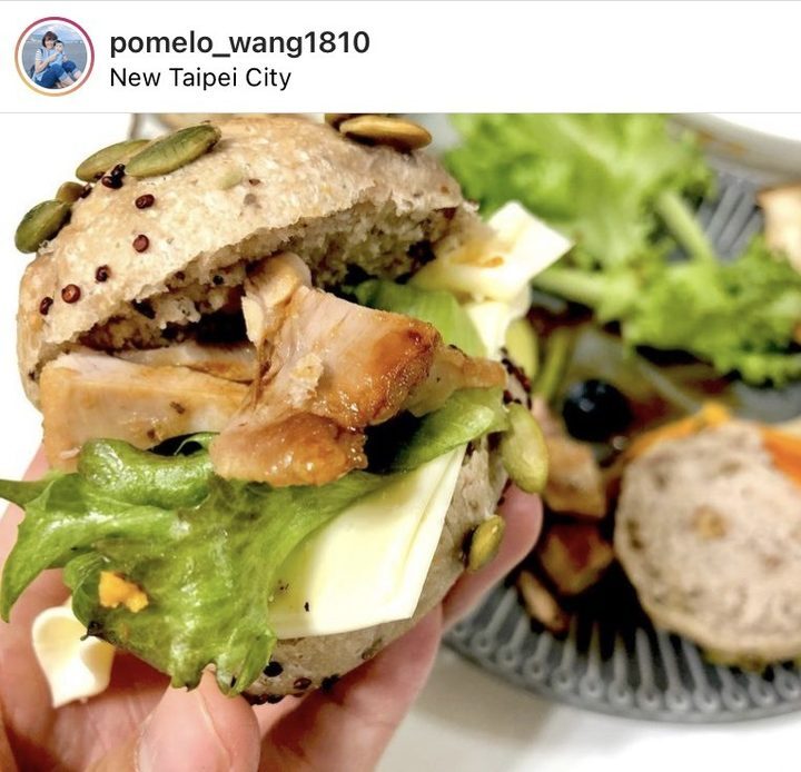 河粉在 IG 分享的小河馬麵包吃法