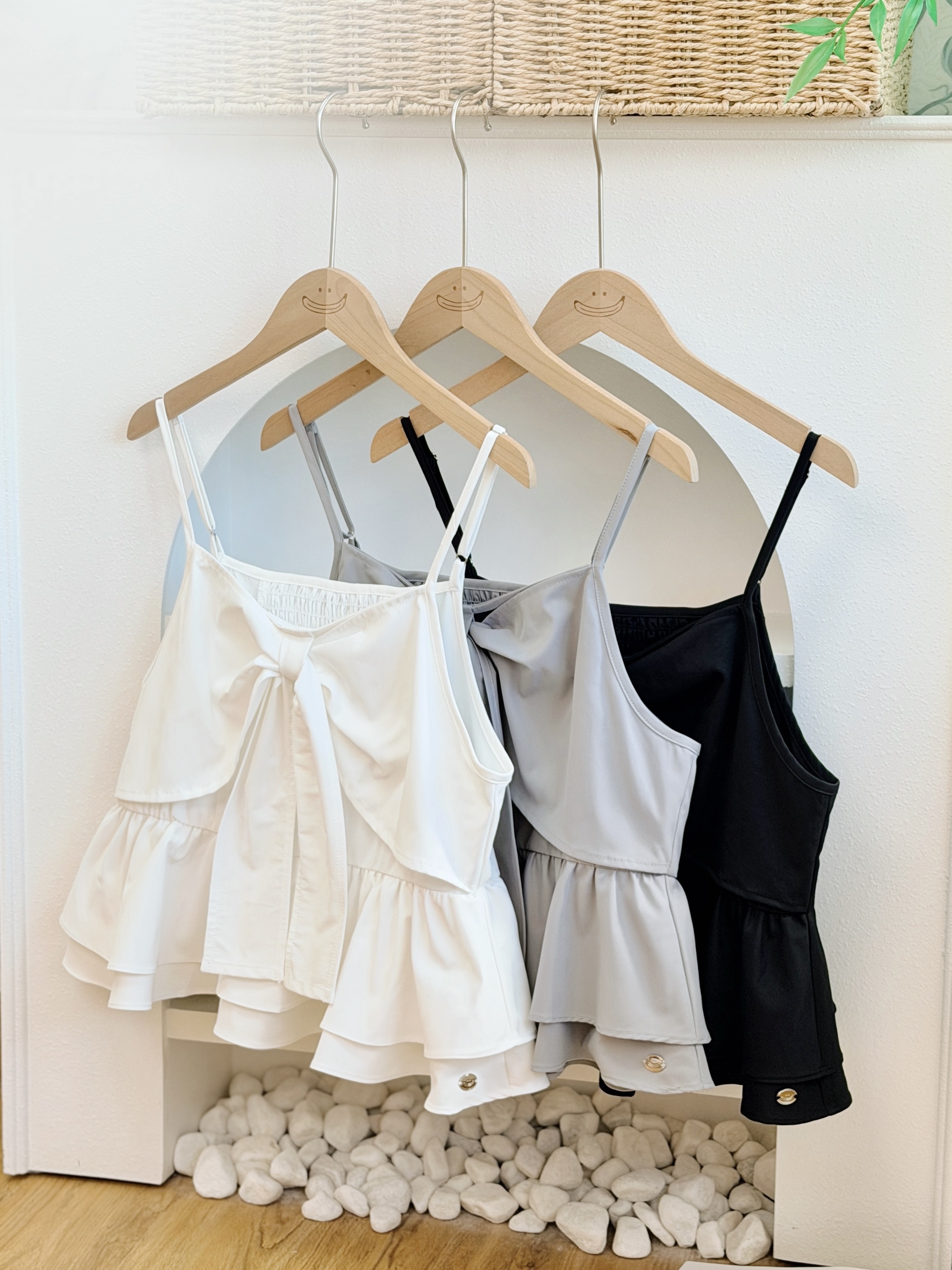 三色 / 雙層傘擺大蝴蝶結馬甲 / Grand Bow Double Layer Hem Cami Top