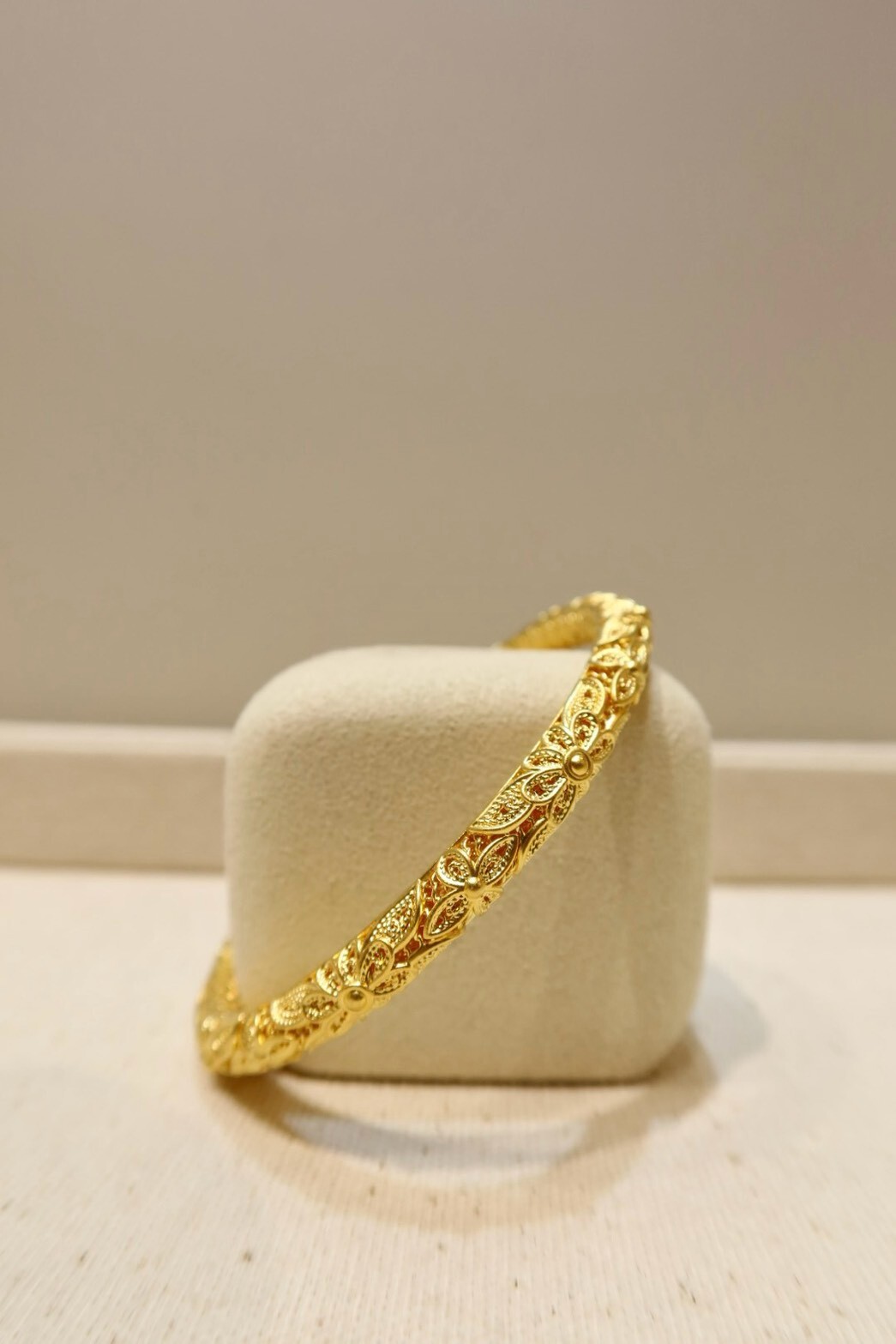 綺窗花絲手鐲