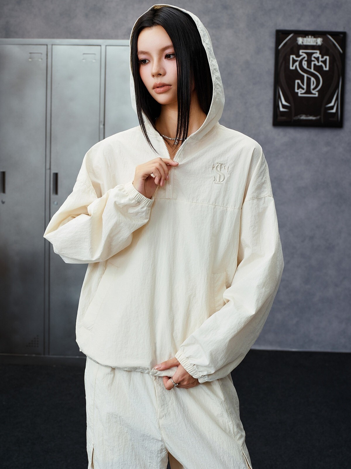 STK SmallTownKid 立體刺繡Logo 高密格紋 縮口調節 拉鏈帽T