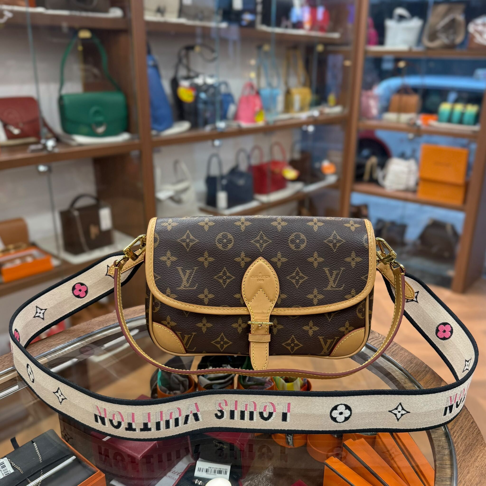 85%NEW USED LV 法棍包 DIANE MONOGRAM CANVAS 帆布 M45985 #芯片款