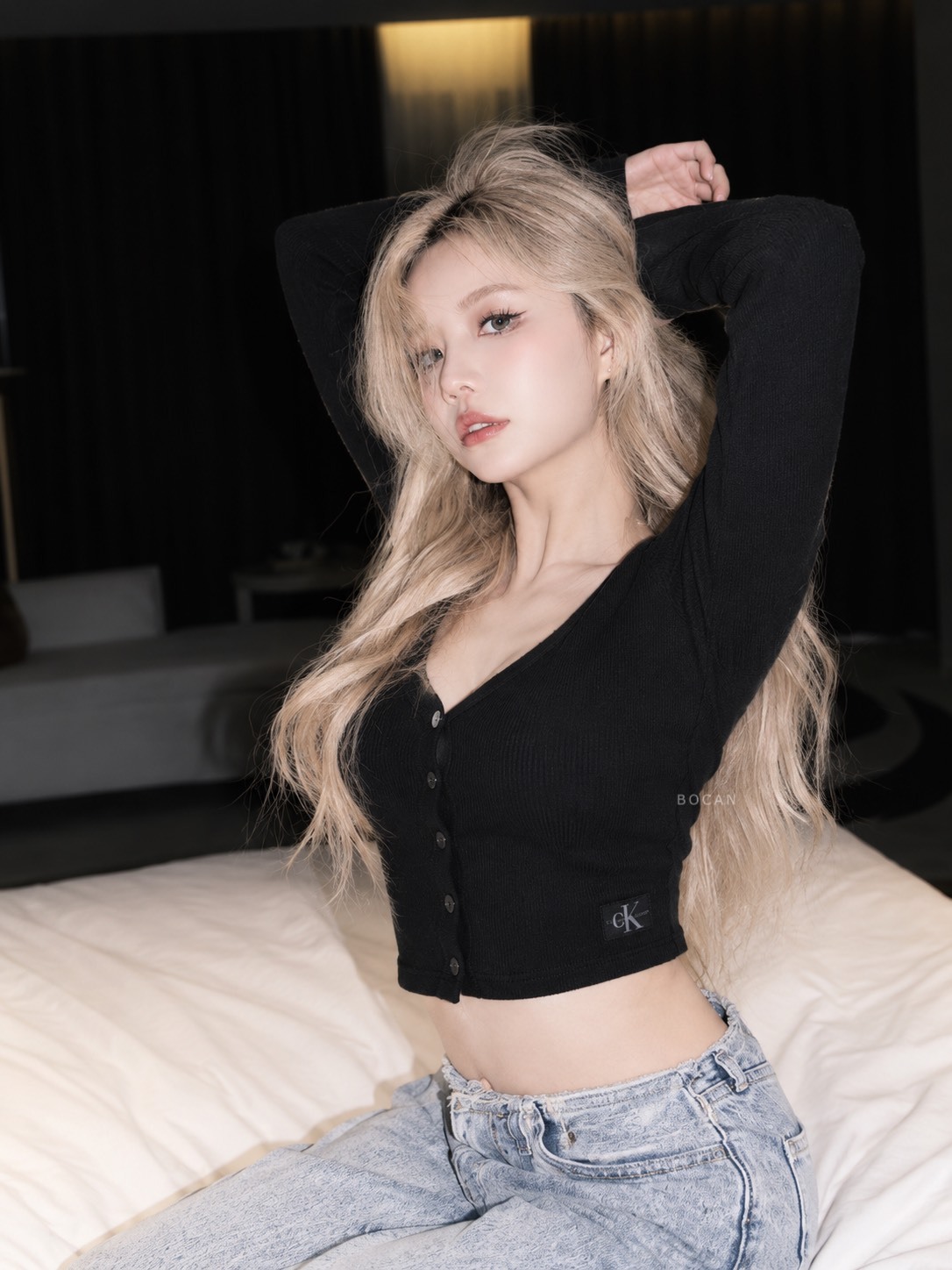 CALVIN KLEIN JEANS 羅紋V 領 針織衫 女款