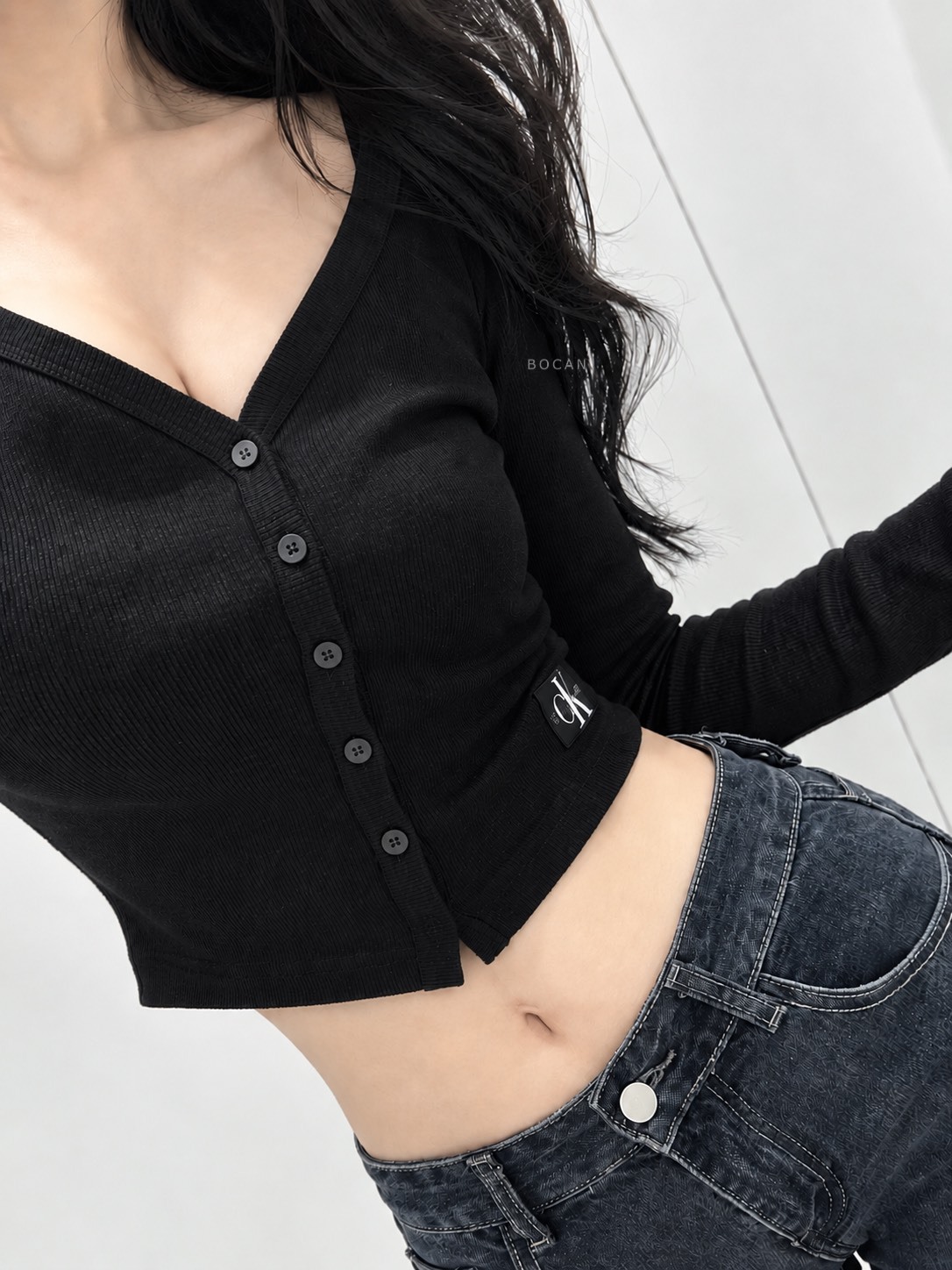 CALVIN KLEIN JEANS 羅紋V 領 針織衫 女款