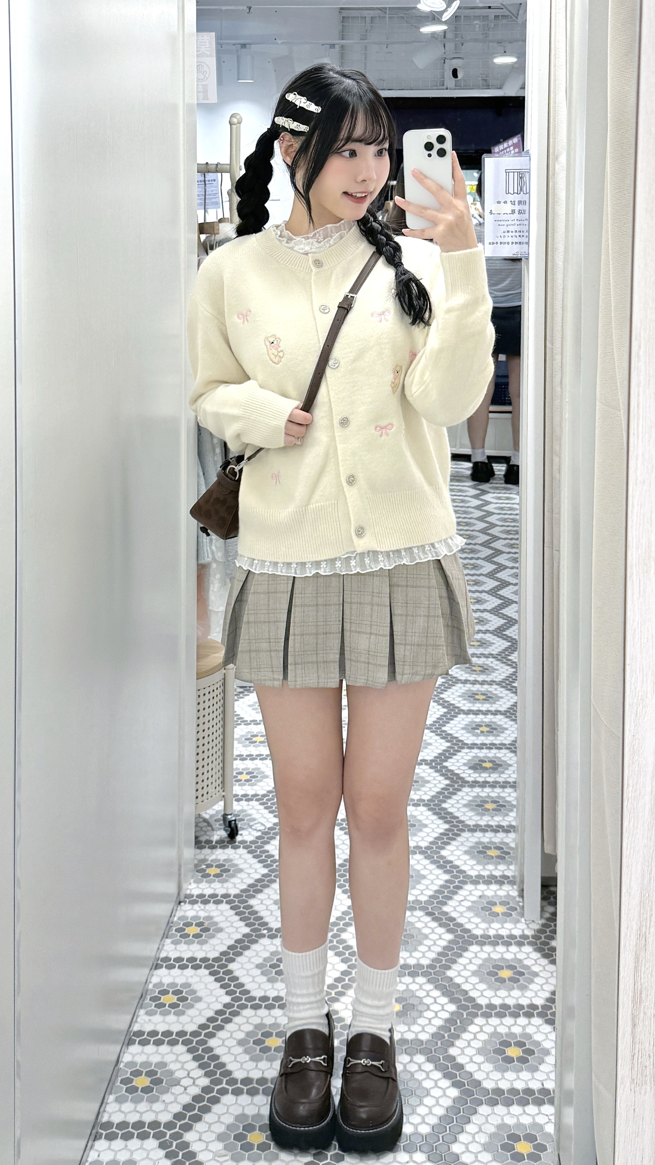 D0668｜韓系知性3小鈕搭暗格紋百褶短裙˙ . — 🐈‍⬛