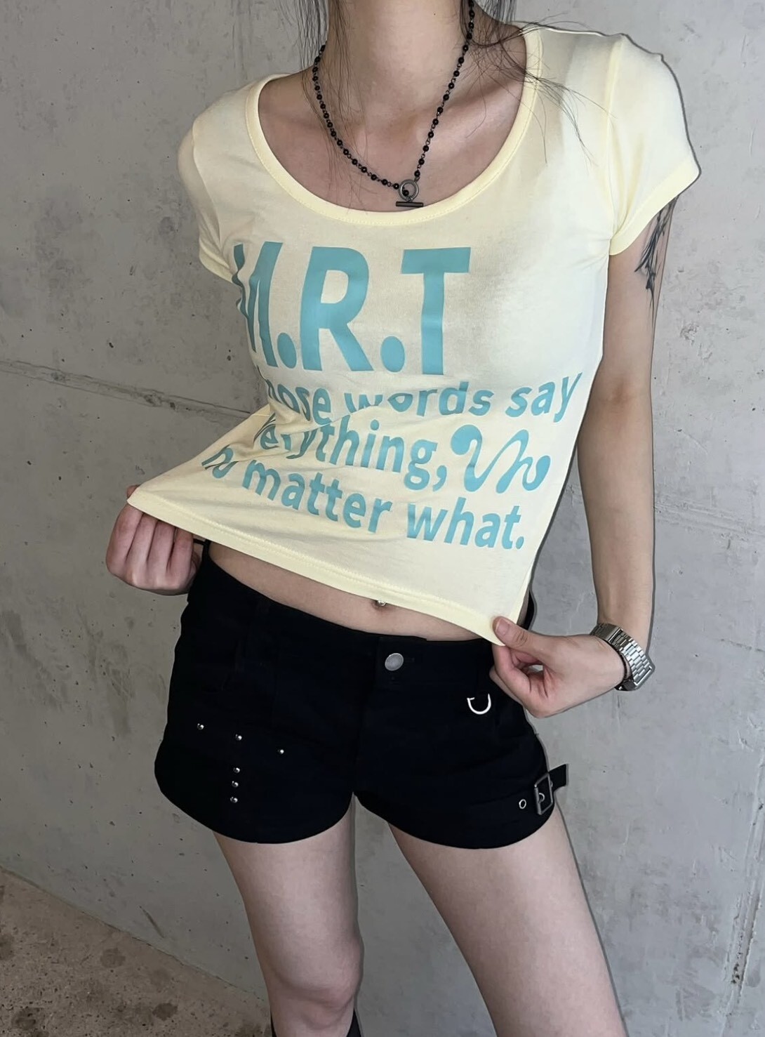 （現貨）韓牌 VENHIT MRT VIVID 亮色 U領 修身 短T VENHIT05