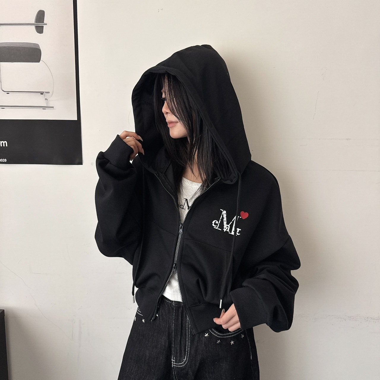 （現貨）MUCENT LOVRITS 左胸logo  無刷毛 連帽 外套 P0000BFH