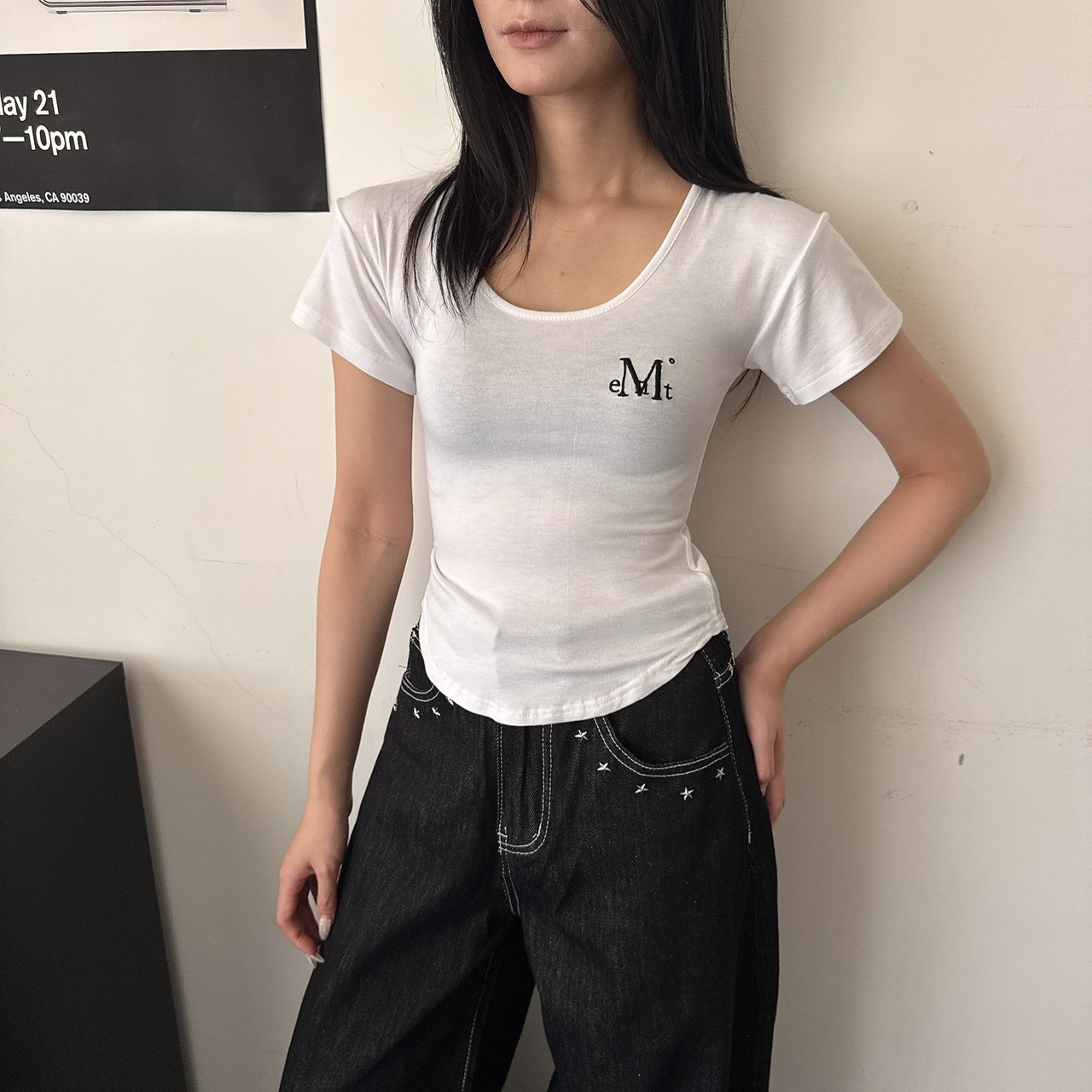 （現貨）韓牌 MUCENT MUSECUT U領 修身 短T P00000XN