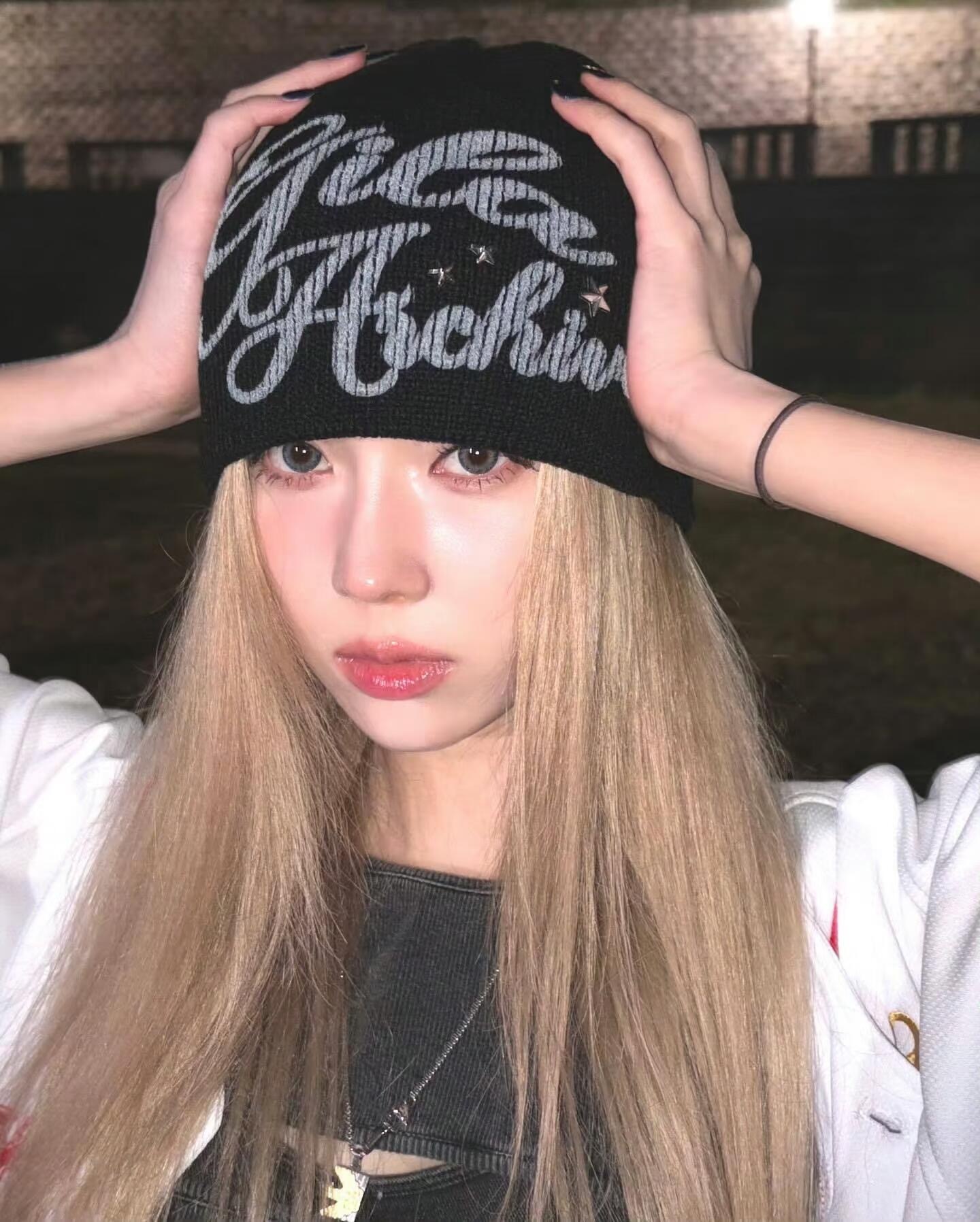 【預購】金冬天同款 Gila Archive 毛帽 Lettering Logo Beanie 星形鉚釘尖 立體星星 冷帽 aespa Winter 實戴