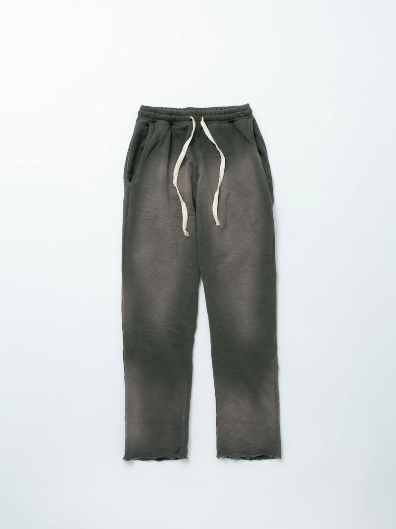 MOOJIMOOJI - CROP SWEATS - AGED BLACK