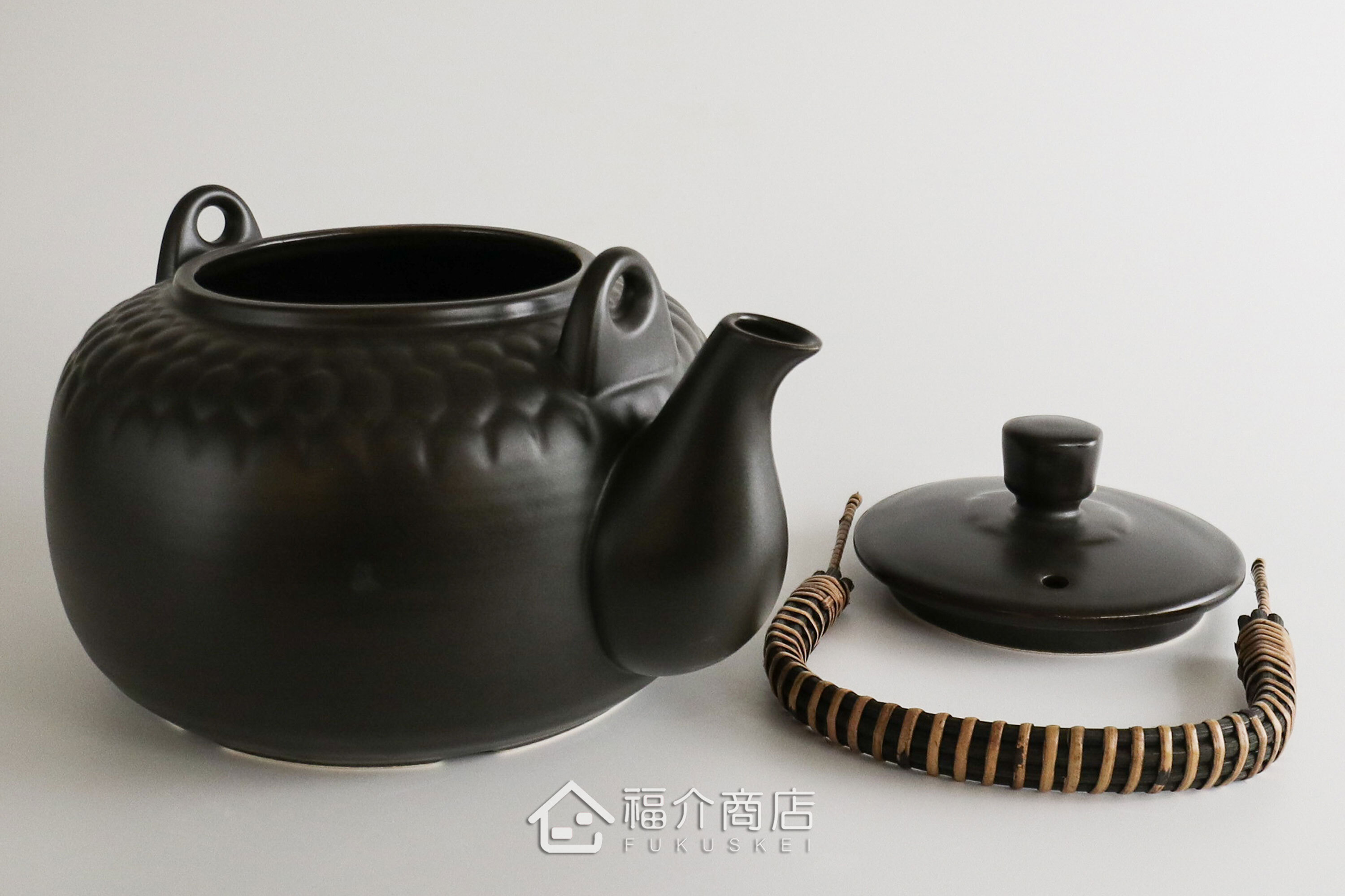泡茶或煎藥用的藤蔓編織手柄耐熱陶壺